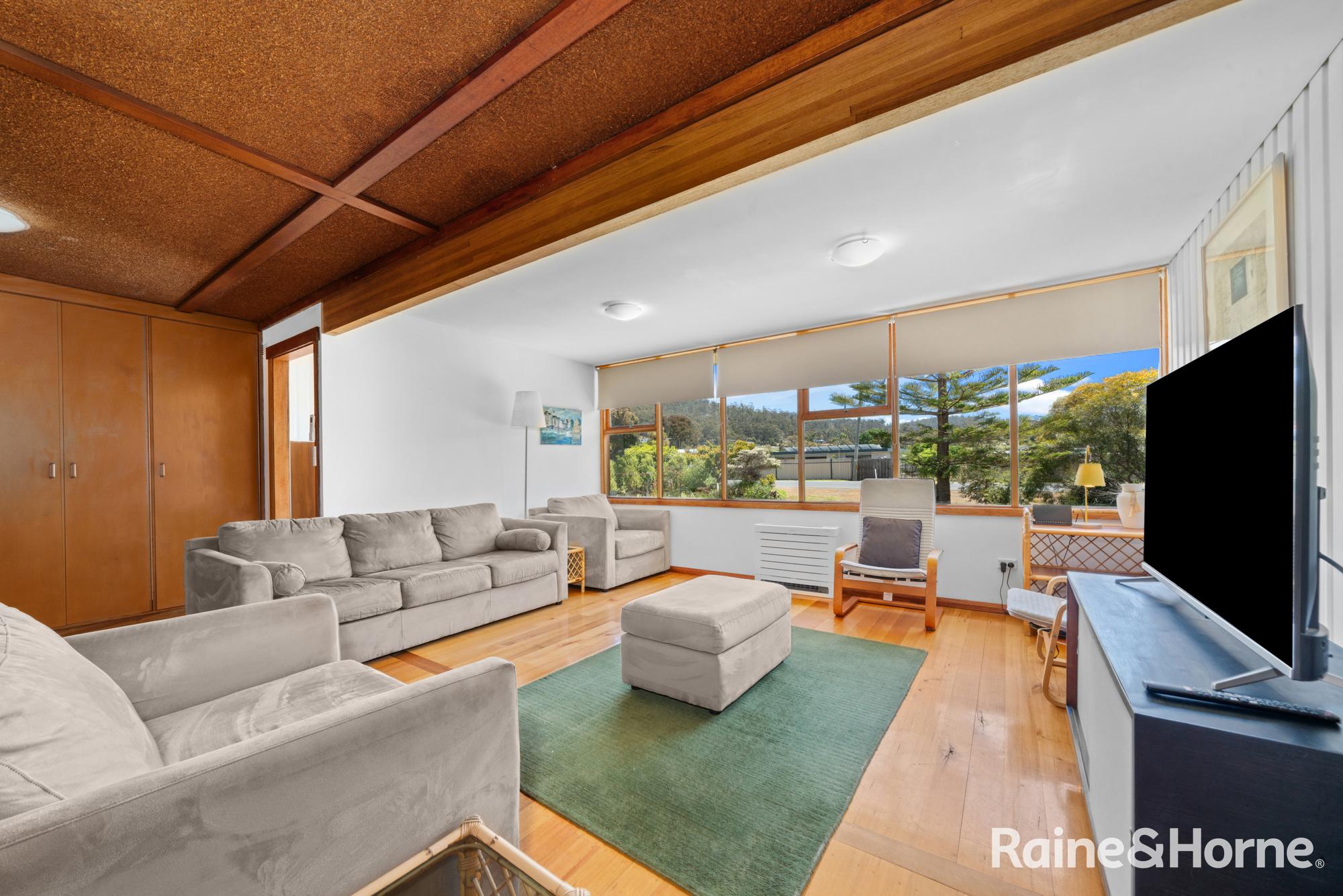 76 Tasman Highway, Orford, Tas, 7190 - Image 10