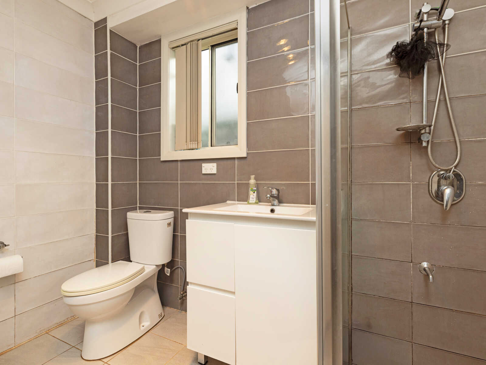 10/217 Targo Road, Girraween, NSW 2145 - Image 6