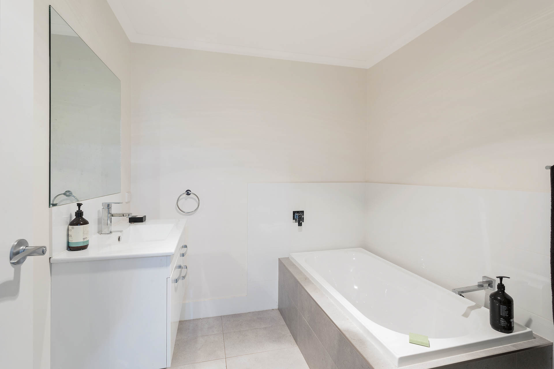 9b Flora Court, Tura Beach, Nsw, 2548 - Image 8