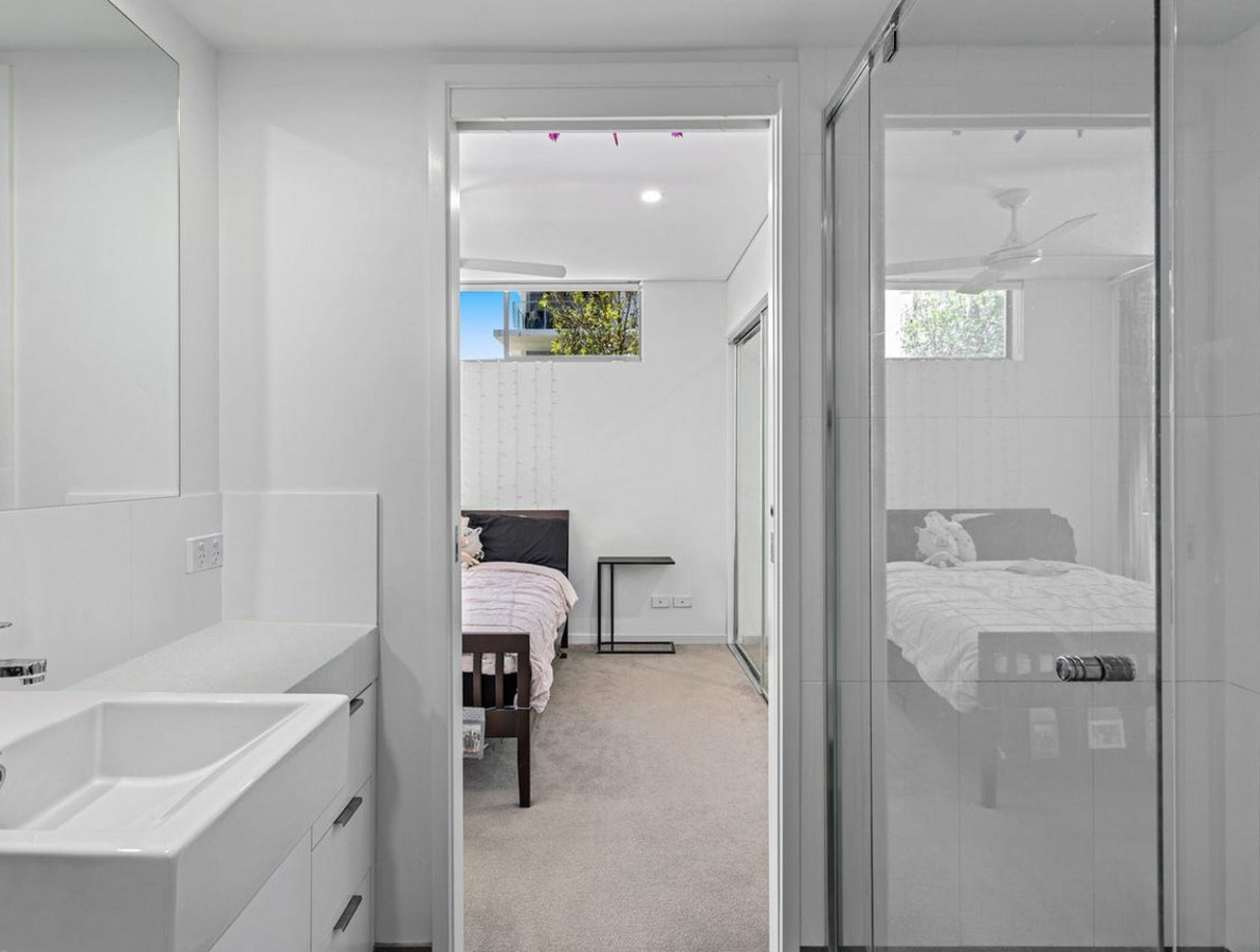 1-bedroom unit at 434/33 Lakefront Crescent, Varsity Lakes, Qld, 4227, , Queensland