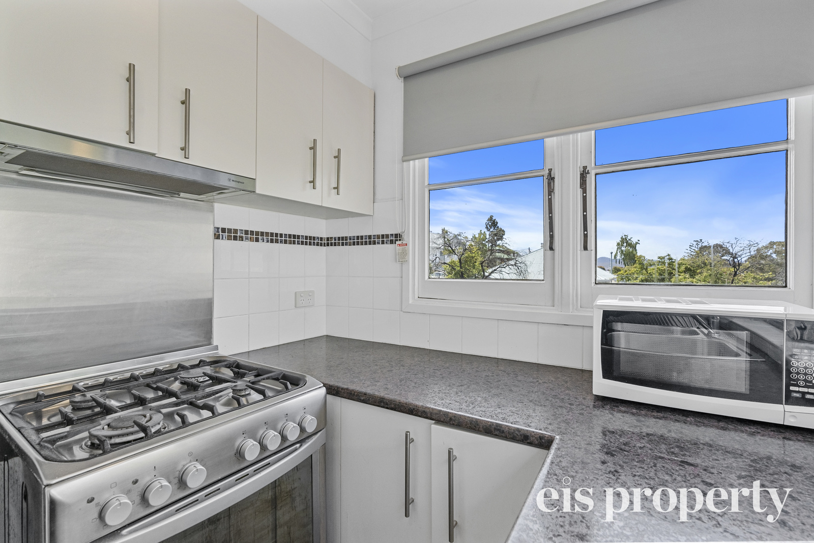 1 68 ALEXANDER STREET, SANDY BAY TAS 7005 - Image 9