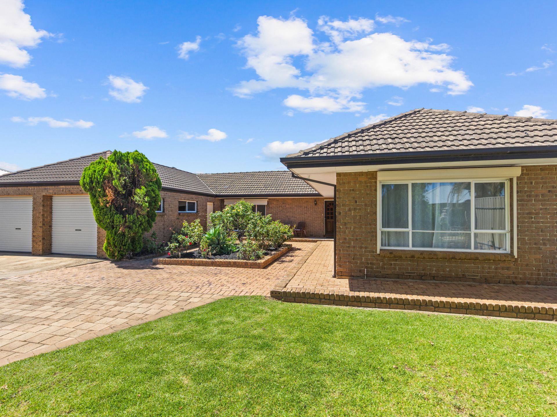 1 FINCHLEY STREET, Clovelly Park SA 5042 - Image 1