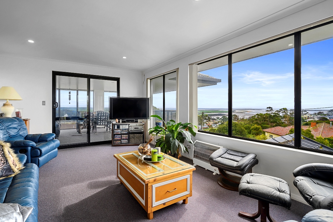 63 Smith Street, Smithton, TAS 7330 - Image 5