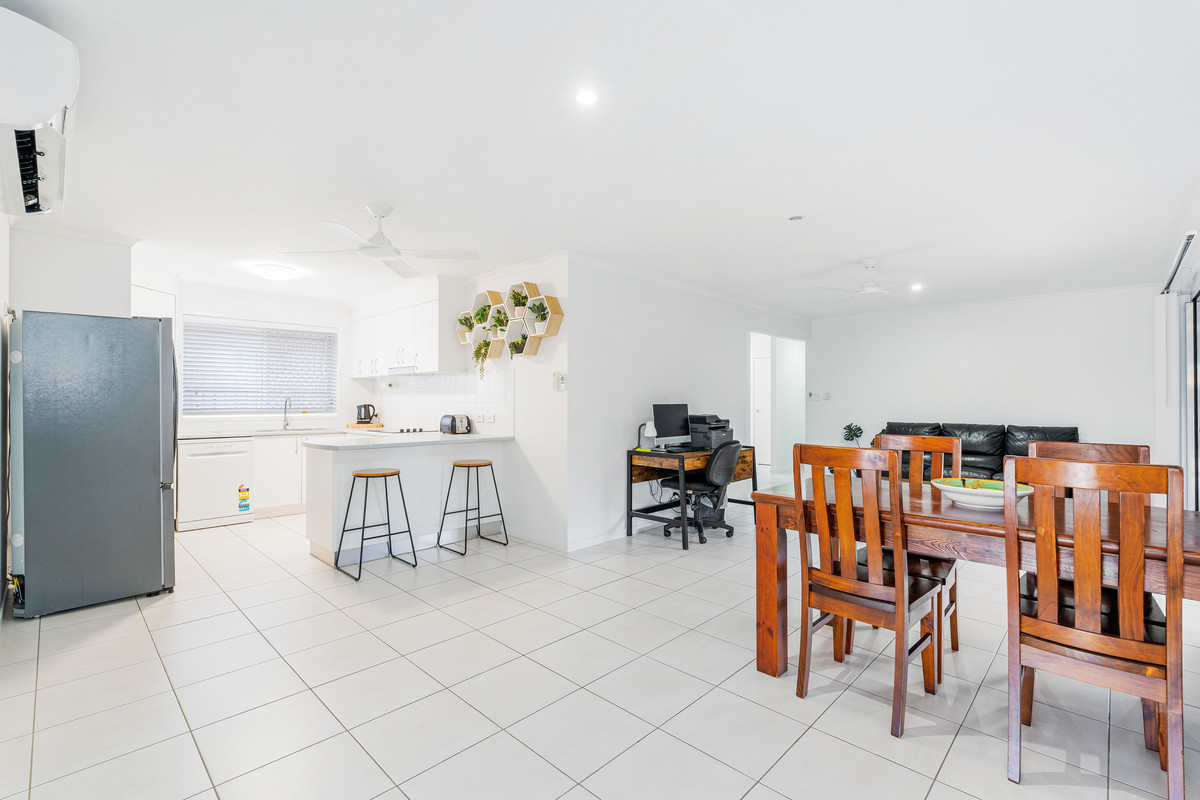 8 CASSOWARY STREET, Kawungan QLD 4655 - Image 5