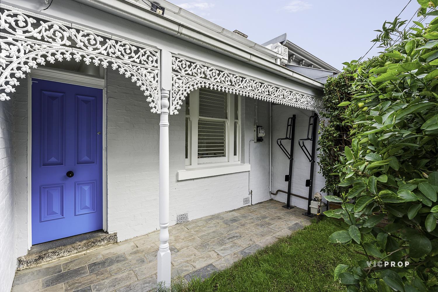 34 Hardiman Street, Kensington, VIC 3031 - Image 1