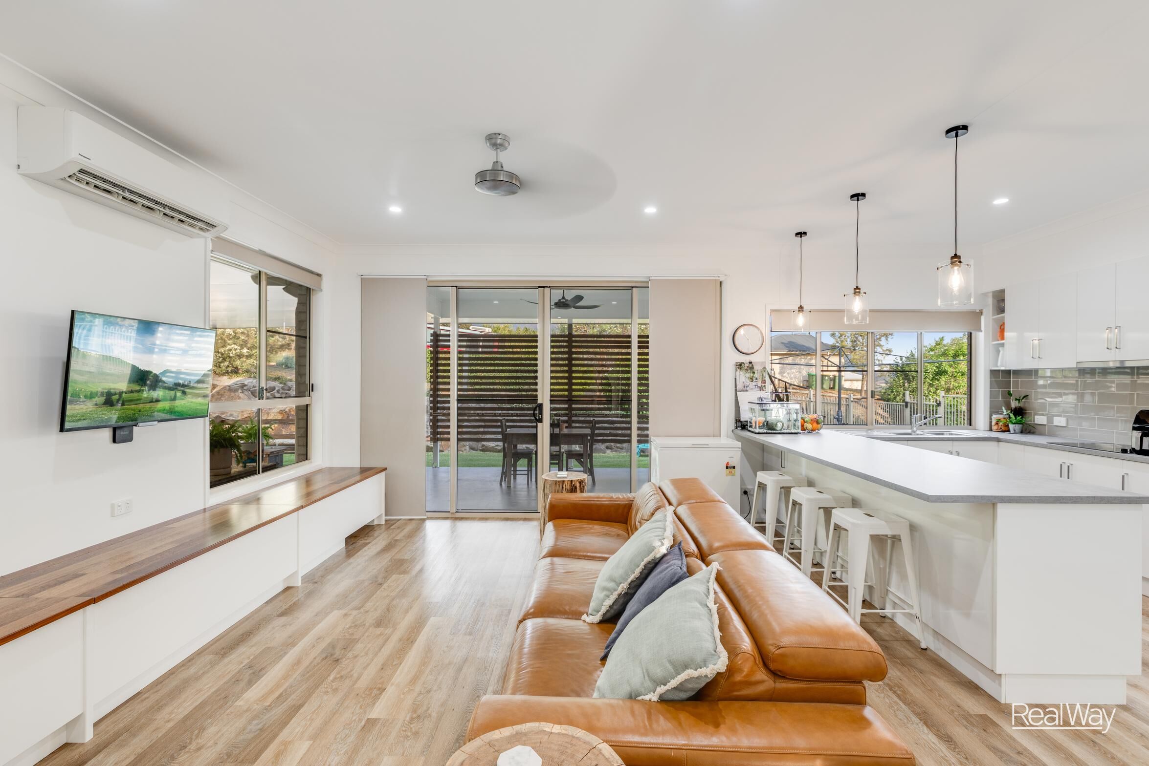 6-bedroom house at 13 Panorama Crescent, Gowrie Junction, QLD 4352, Toowoomba, Queensland