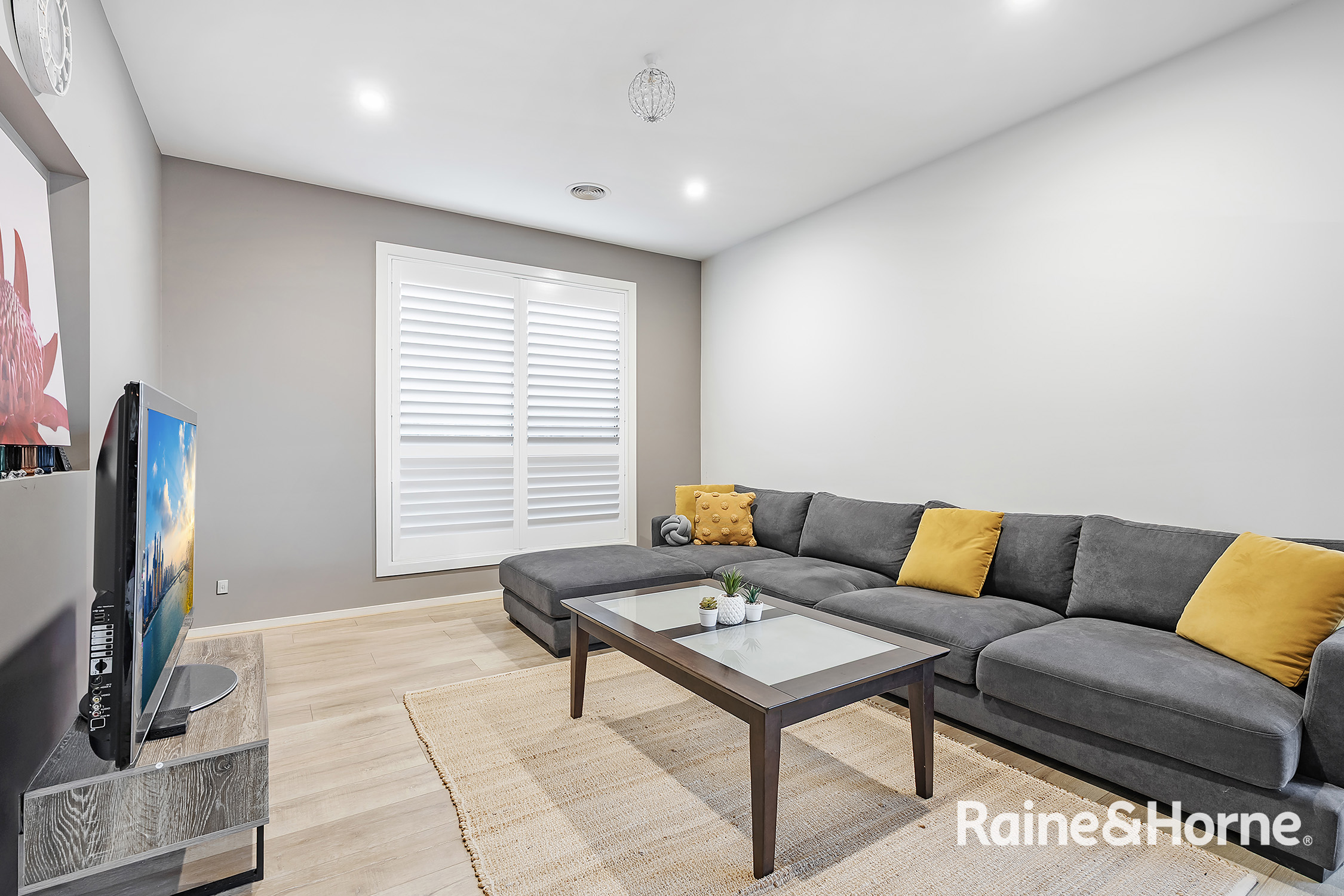 85 Dexter Crescent, Clyde North, VIC 3978 - Image 8