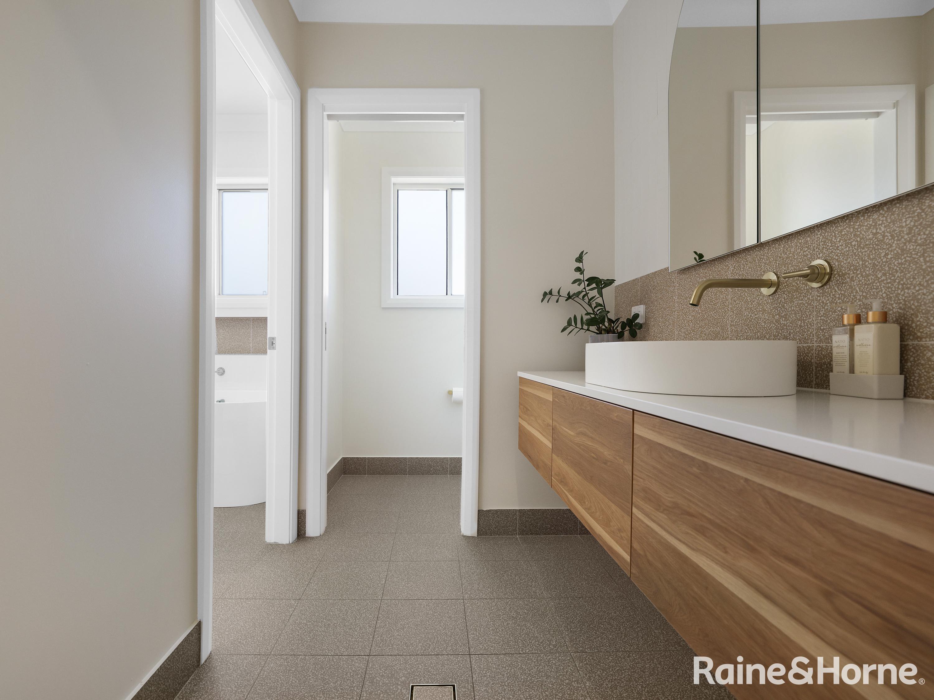 4-bedroom house at 10 DOVEY DRIVE, Kelso NSW 2795, Bathurst, New South Wales