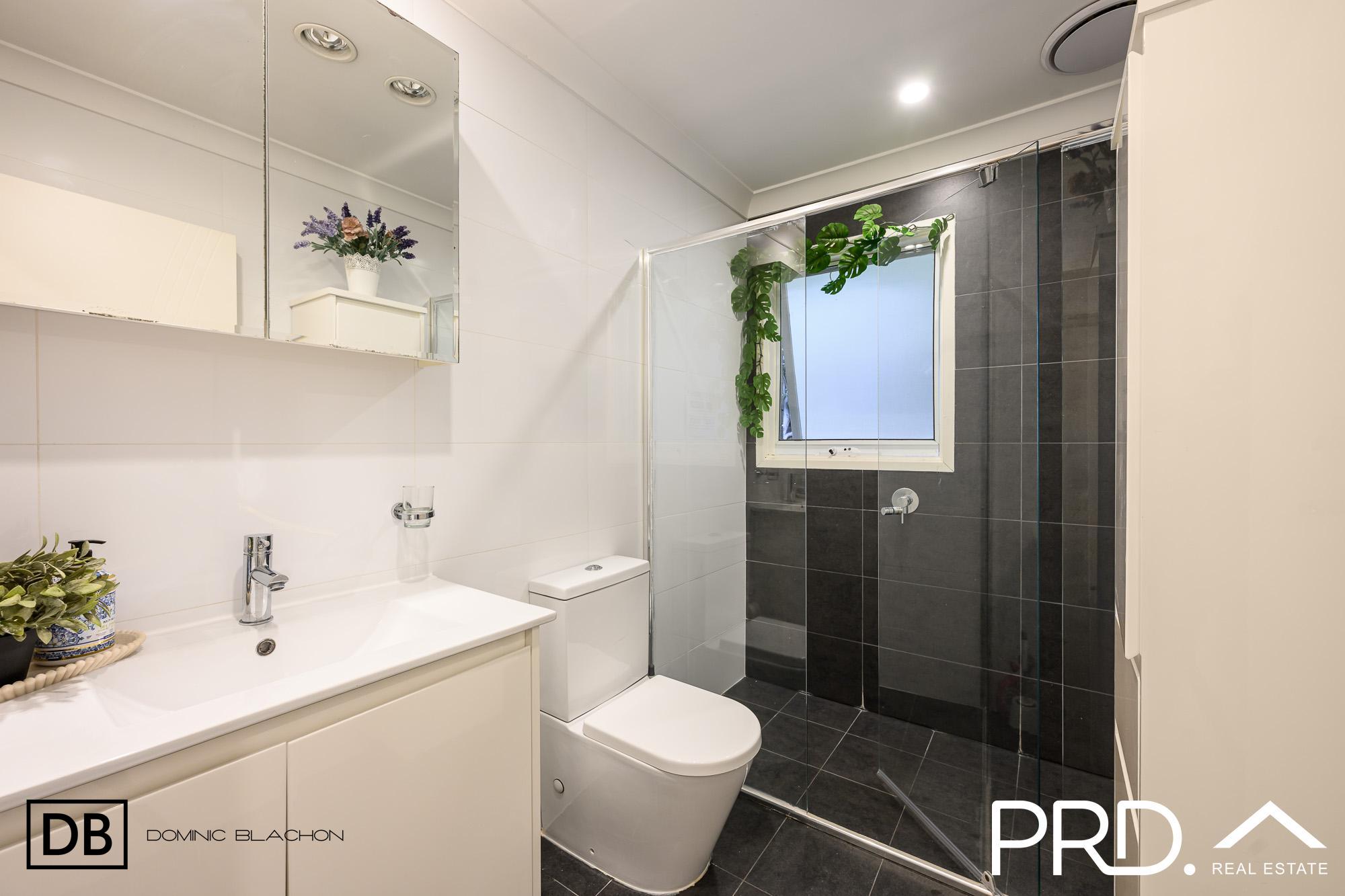 34 SEIDEL AVENUE, Picnic Point NSW 2213 - Image 9