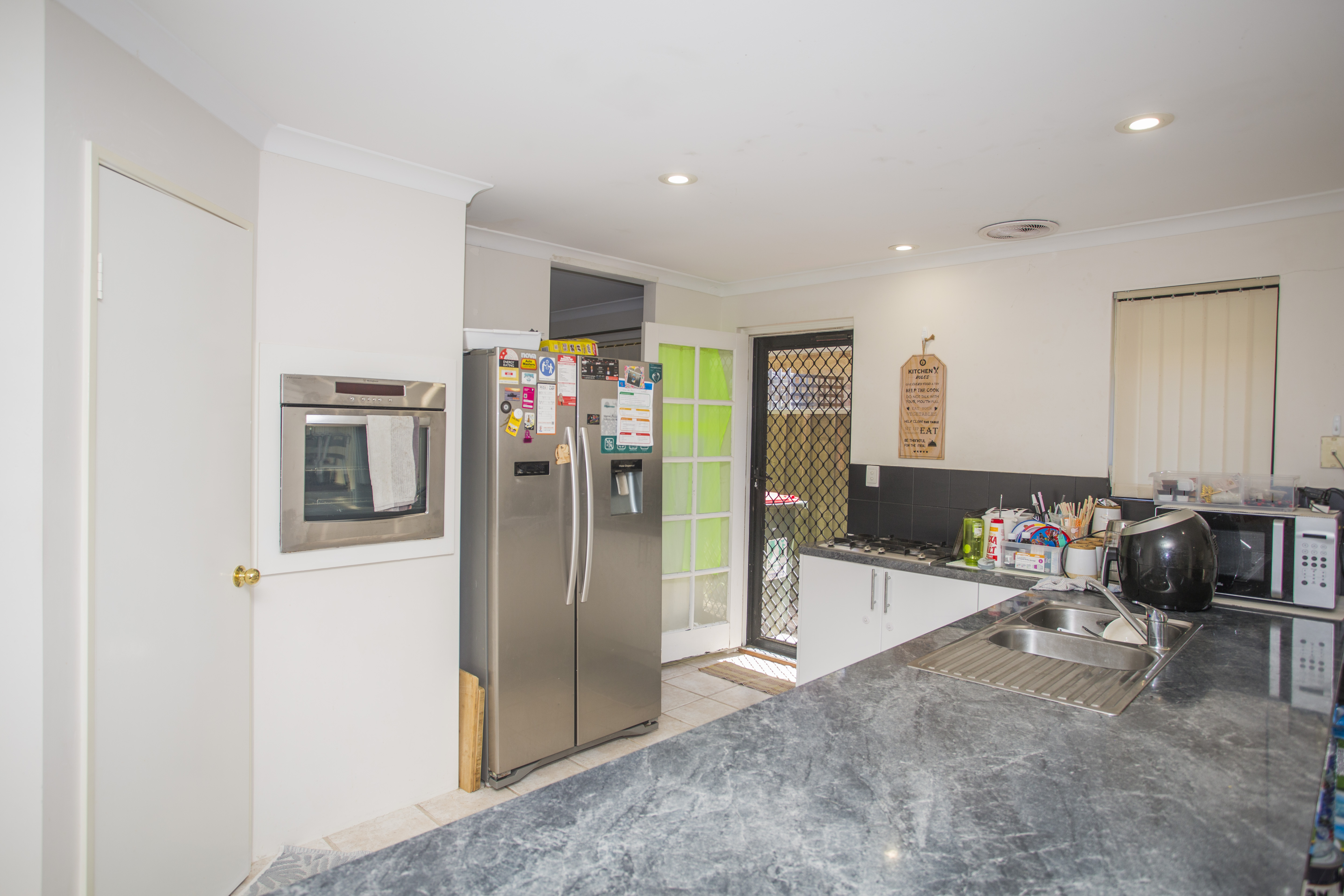 4-bedroom house at 10 Mangrove Circuit, Banksia Grove, WA 6031, Wanneroo, Western Australia