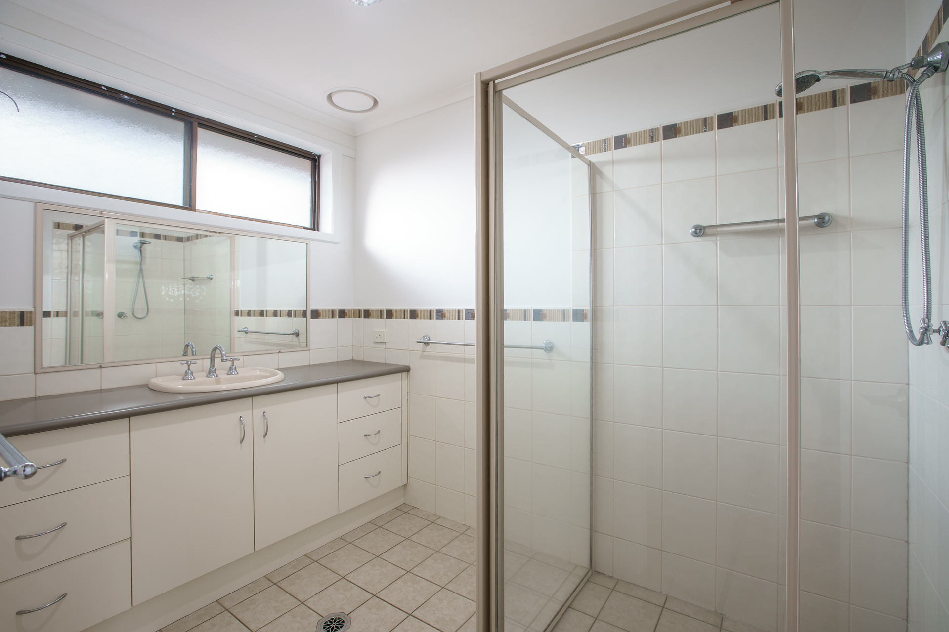 1/476 Neville Street, Lavington, NSW 2641 - Image 7