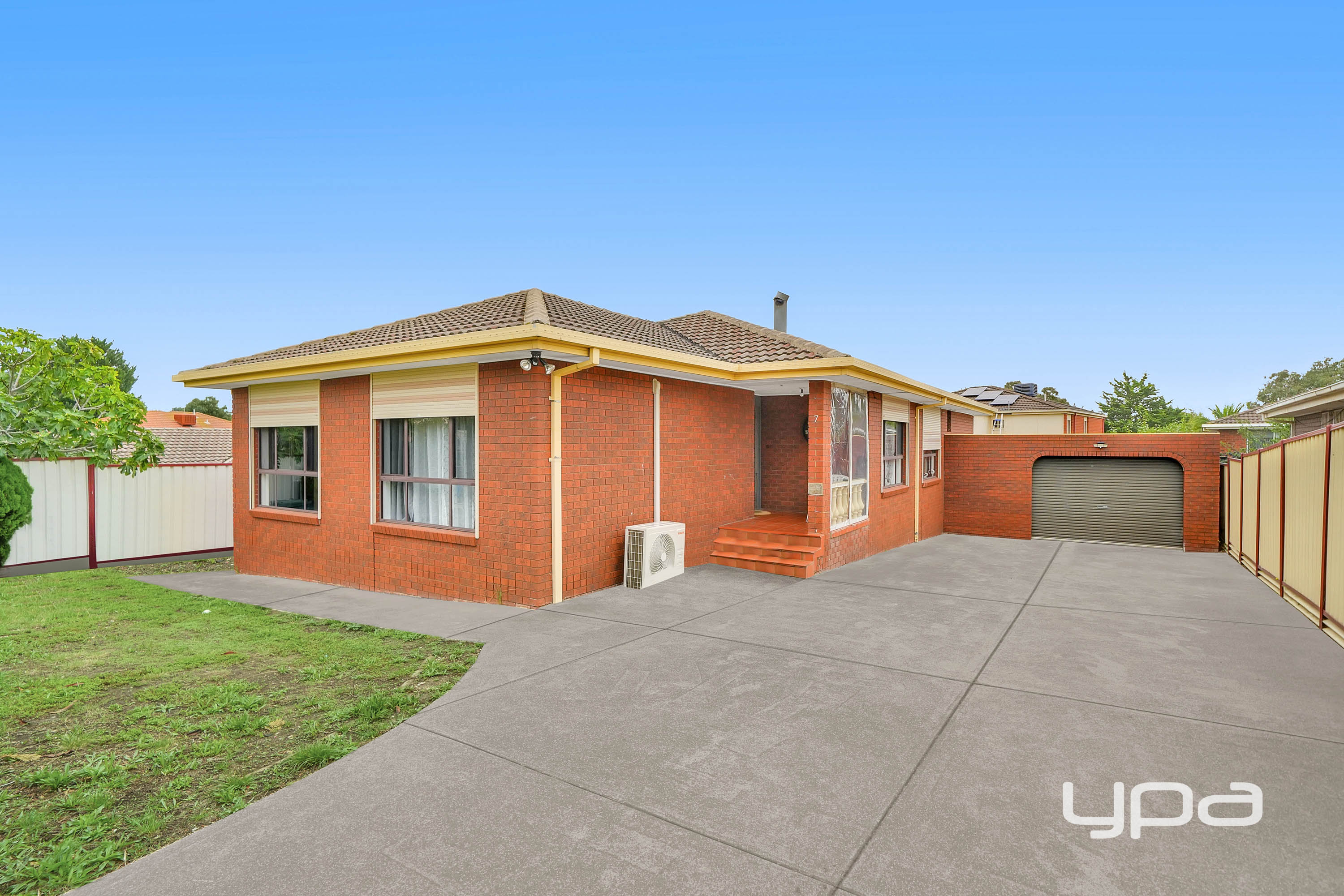 3-bedroom house at 7 DILLWYNIA PLACE, Meadow Heights VIC 3048, Hume, Victoria