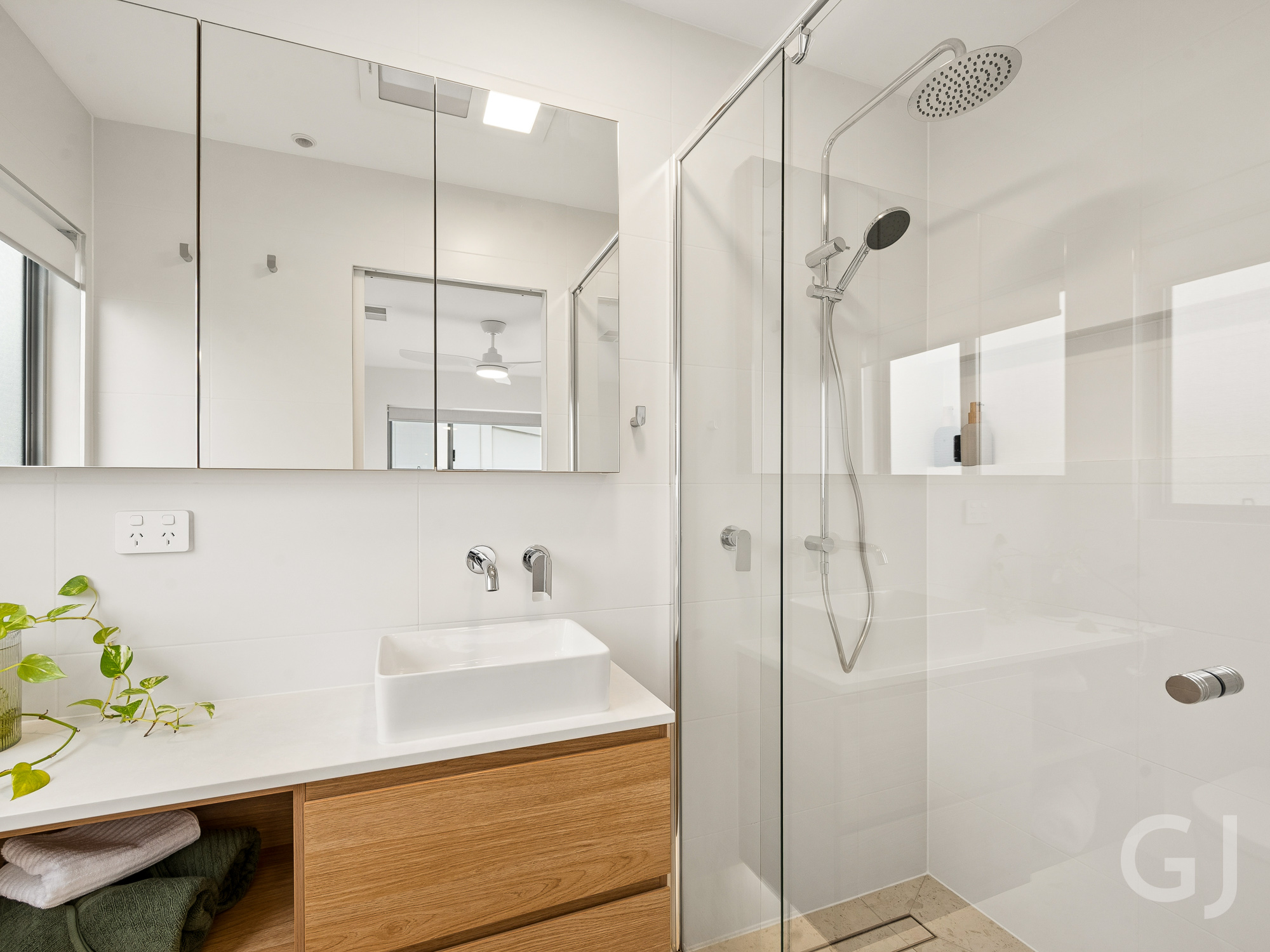 3 11 HUDDART STREET, ALDERLEY QLD 4051 - Image 10