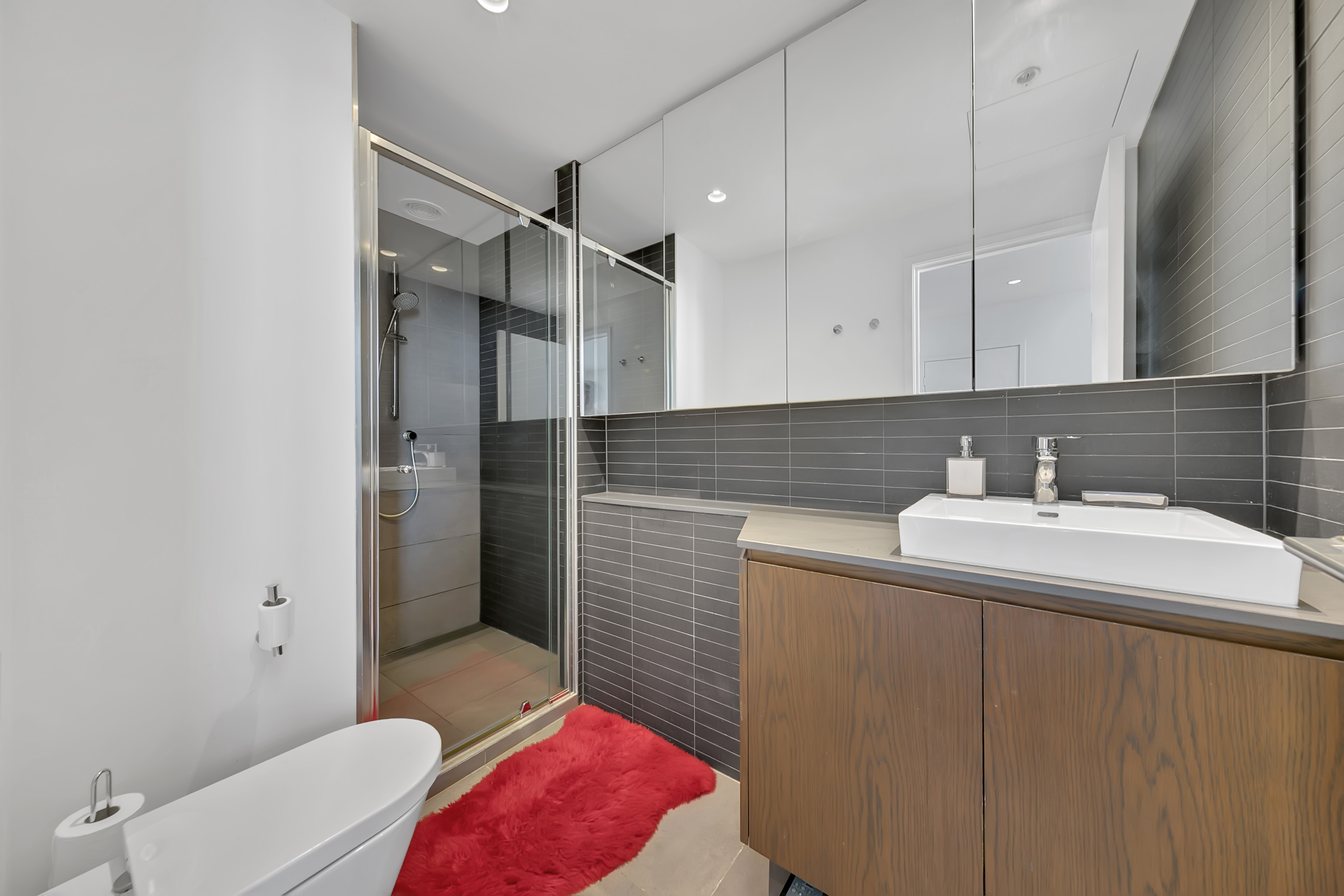 2-bedroom unit at 706 1 ACACIA PLACE, ABBOTSFORD VIC 3067, Yarra, Victoria