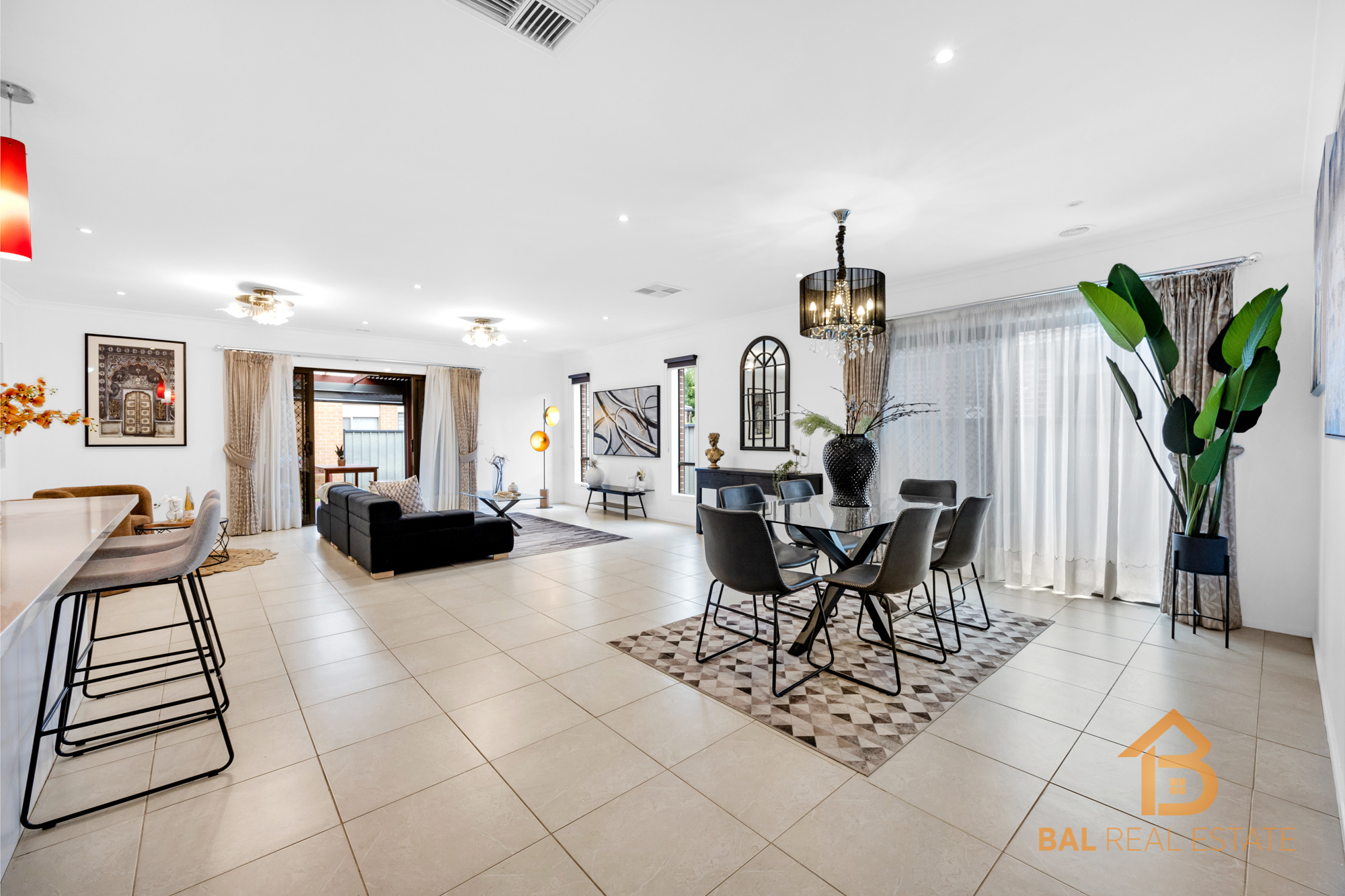 817 TARNEIT ROAD, Tarneit VIC 3029 - Image 1