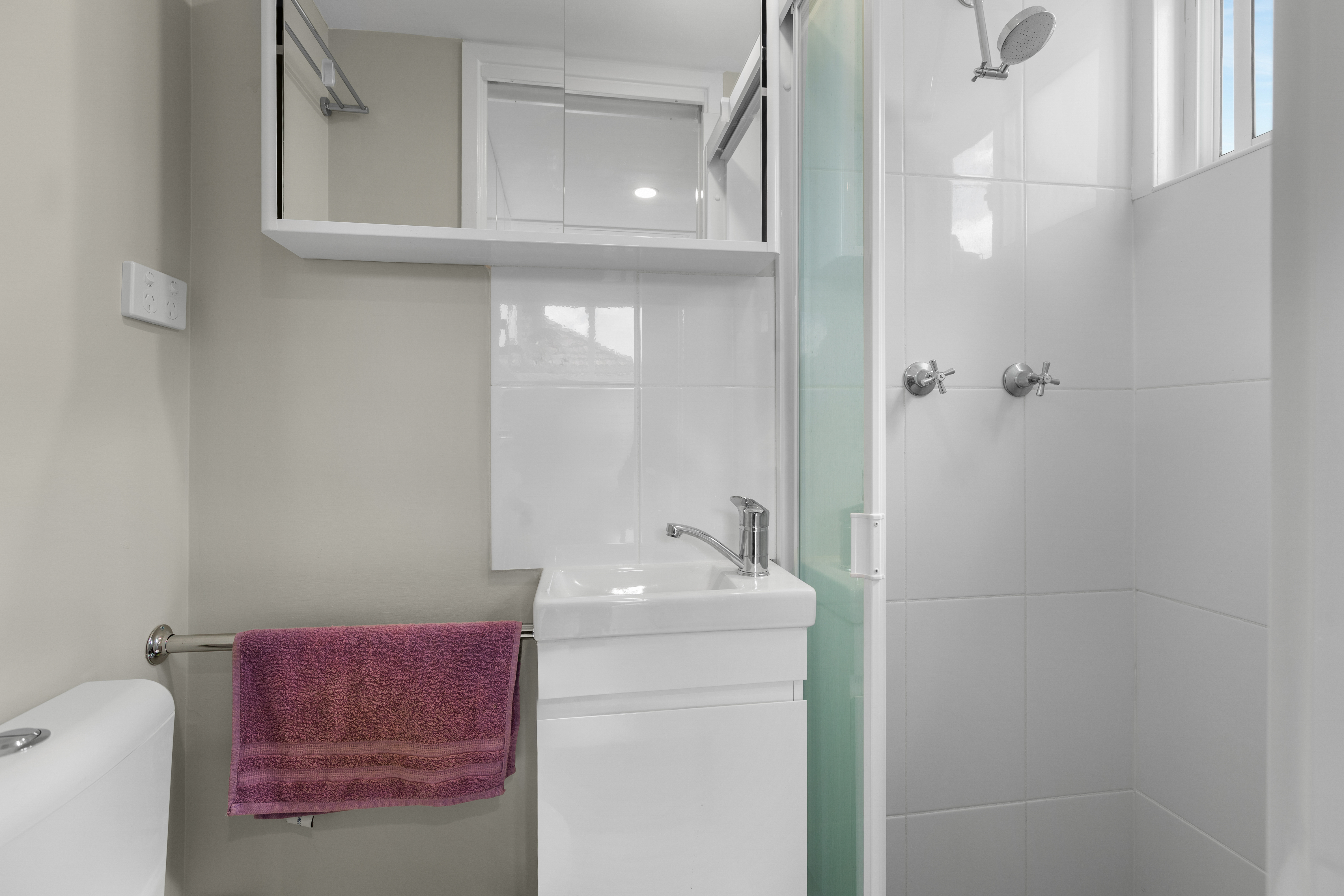 6-bedroom house at 118 BROOKS STREET, Rutherford NSW 2320, Maitland, New South Wales