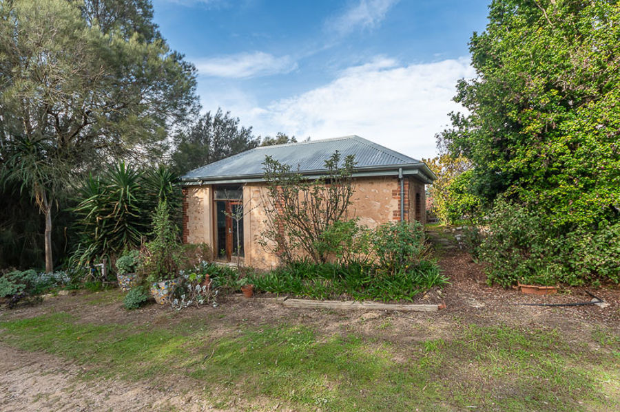 9-bedroom house at 1263 Jervois Road, Woods Point, SA 5253, Murray Bridge, South Australia