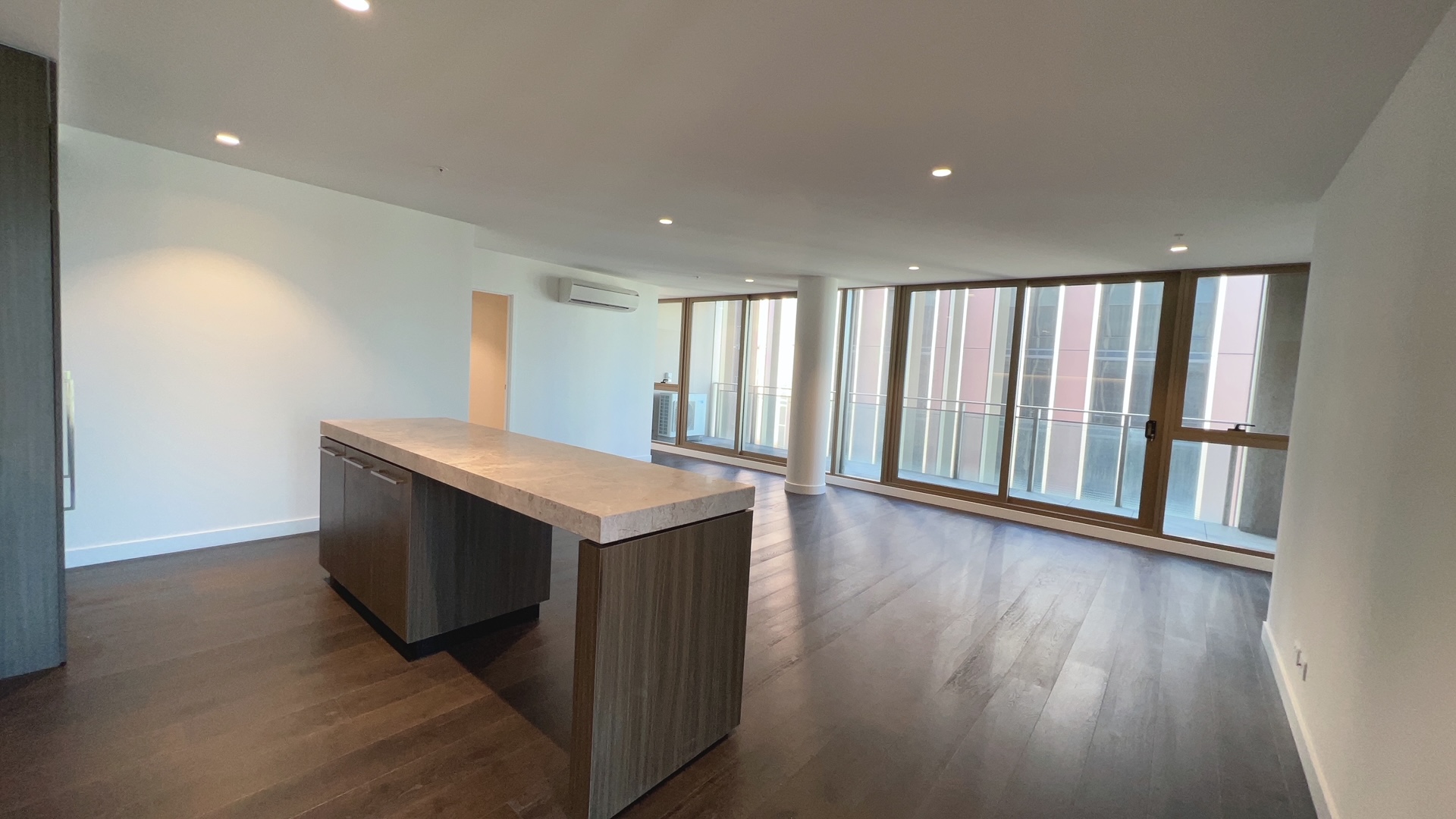 2207a/58 Dorcas Street, Southbank, Vic, 3006 - Image 4