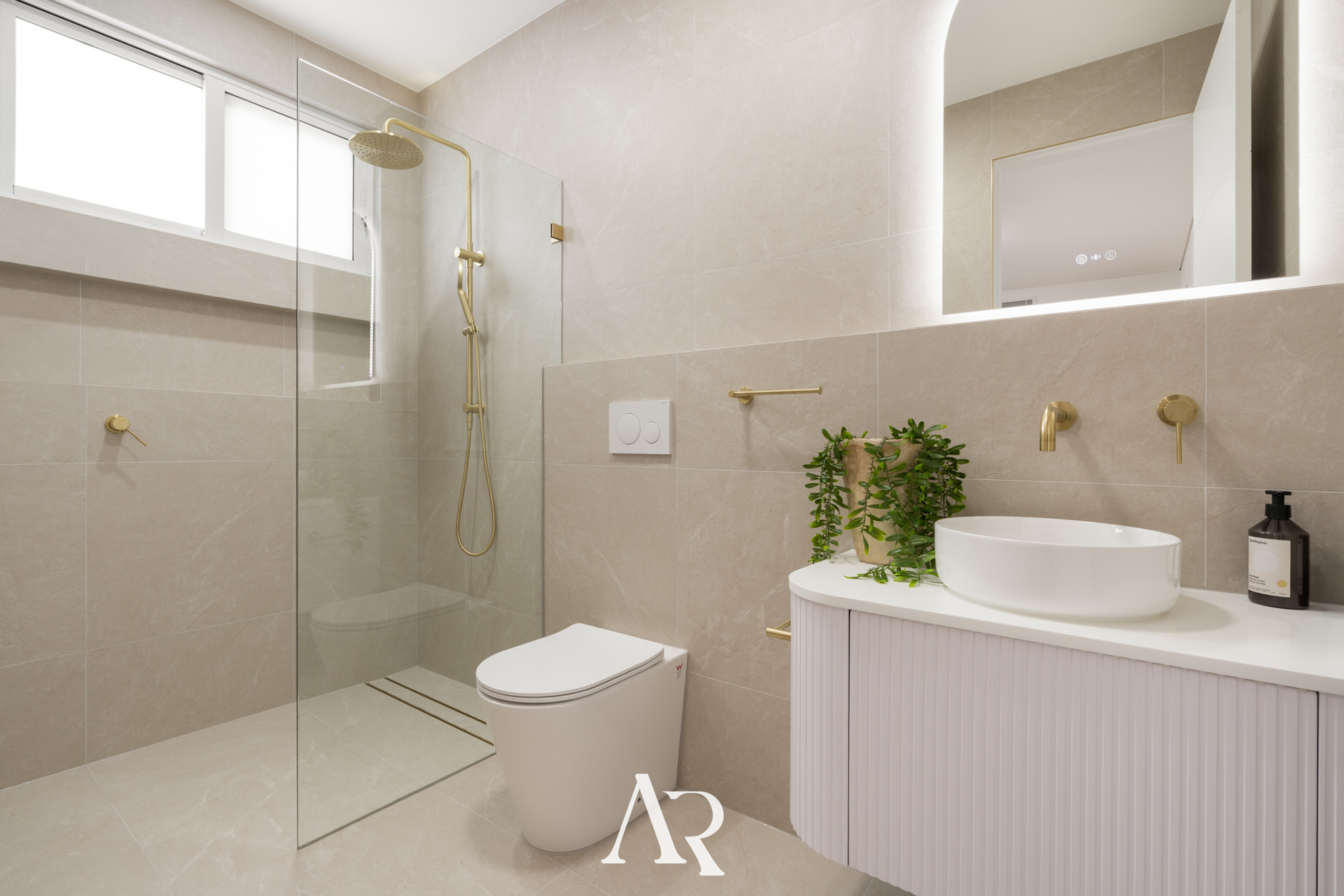 5-bedroom unit at 6A Eileen Street, Picnic Point, NSW 2213, Canterbury-Bankstown, New South Wales