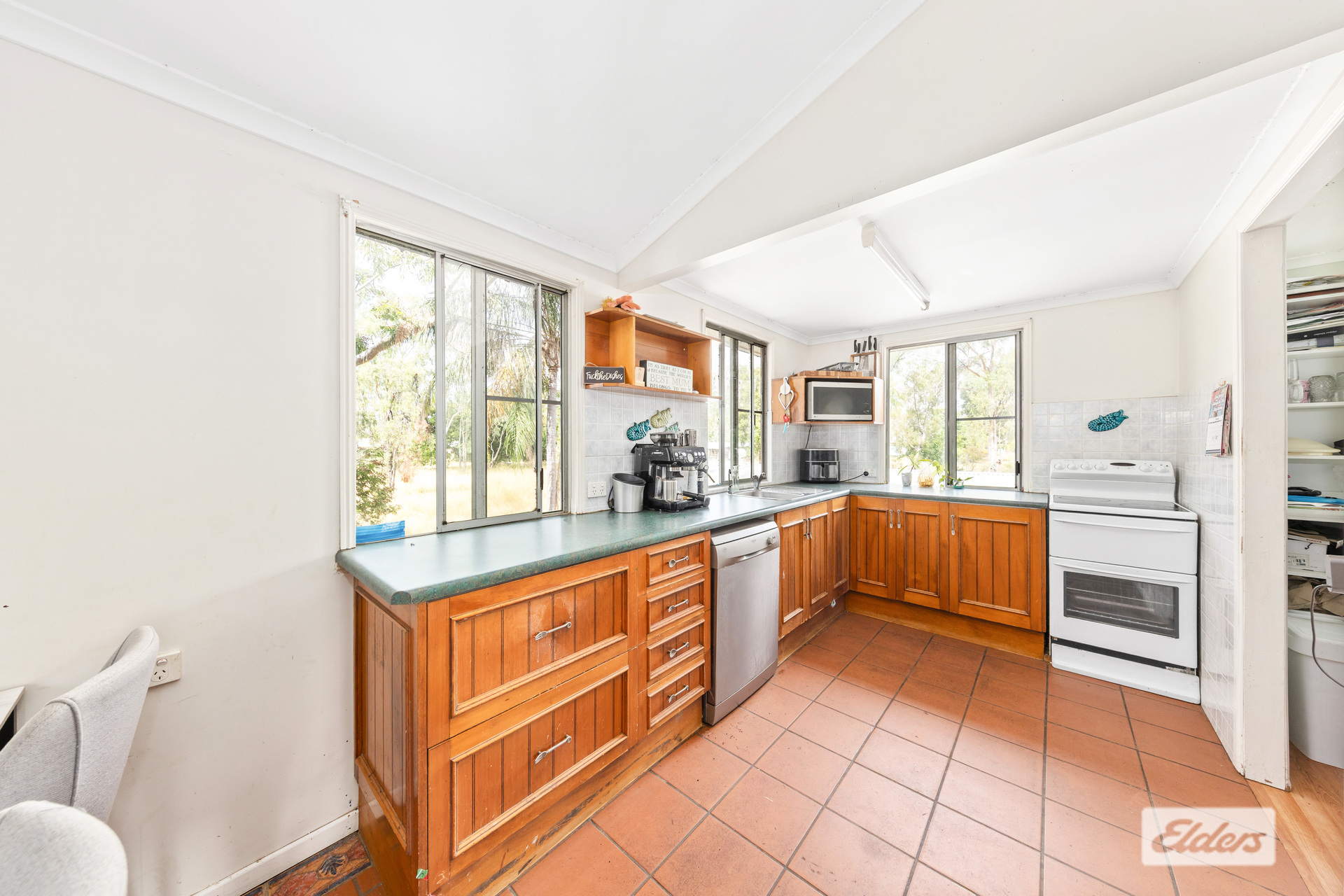 4-bedroom house at 5 EDWARDS PLACE, Emerald QLD 4720, Central Highlands (Qld), Queensland