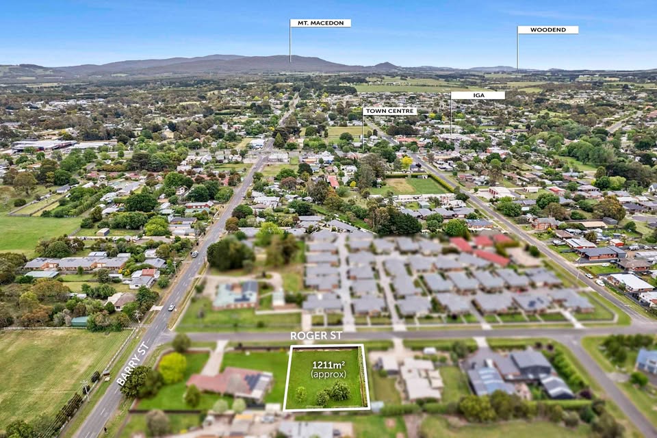 2B Roger Street, Romsey, Vic, 3434 - Image 2