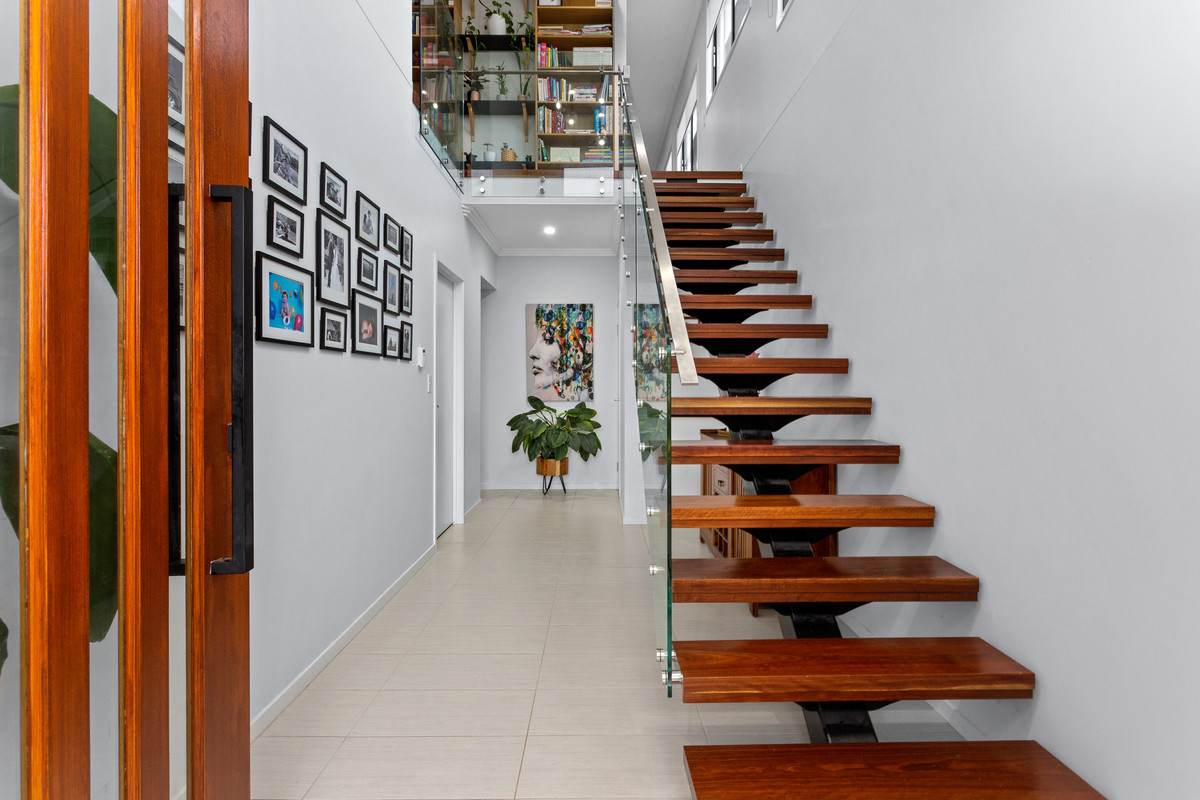 12 SEATTLE CLOSE, Spring Mountain QLD 4300 - Image 2