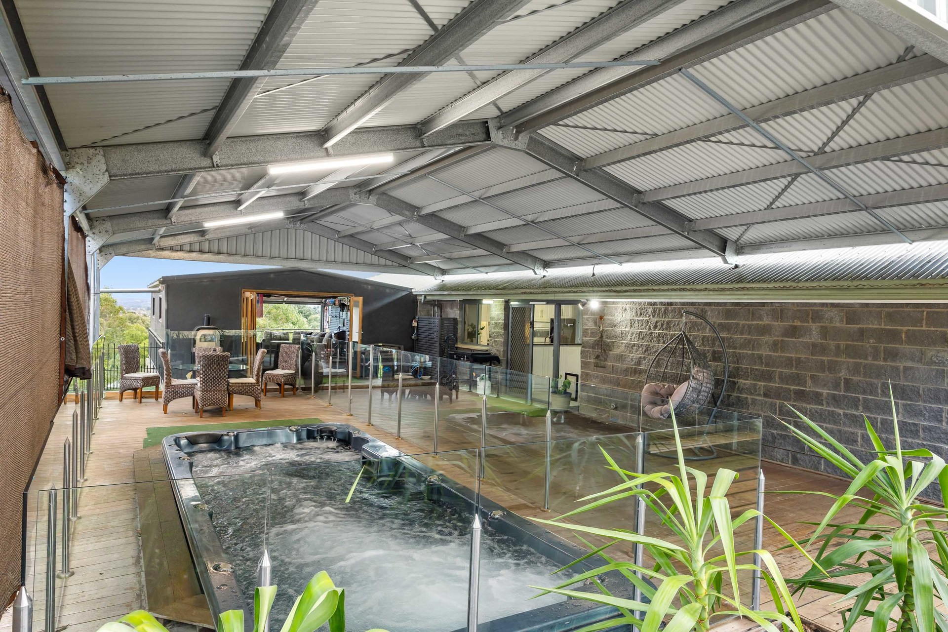 4-bedroom house at 18 MANNA GUM HEIGHTS, Mount Pleasant VIC 3350, Ballarat, Victoria