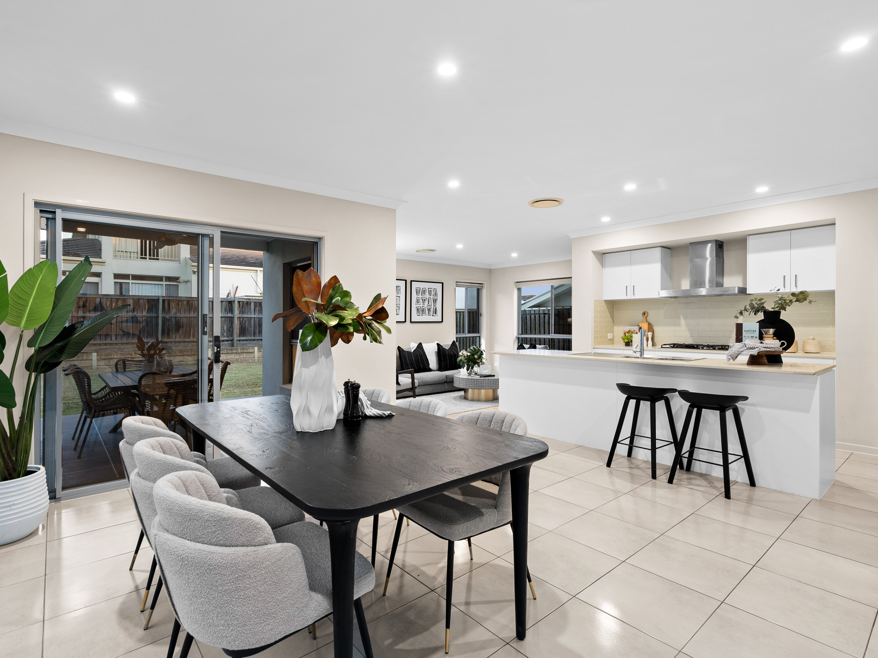 77 Parklands Circuit, Rochedale, QLD 4123 - Image 6