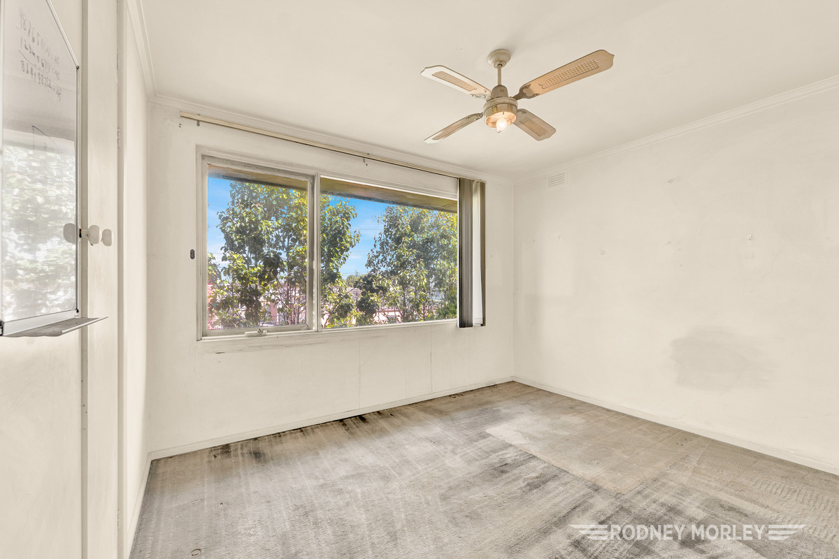 8 52 HOTHAM STREET, ST KILDA EAST VIC 3183 - Image 5