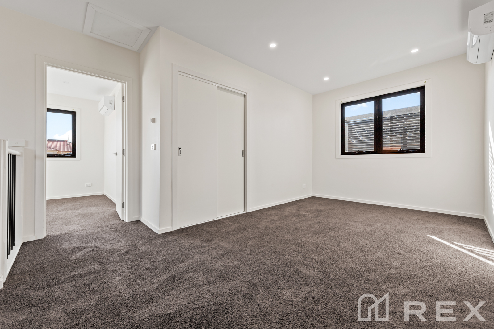 3-bedroom unit at 9 Shan Place, Hampton Park, VIC 3976, Casey, Victoria