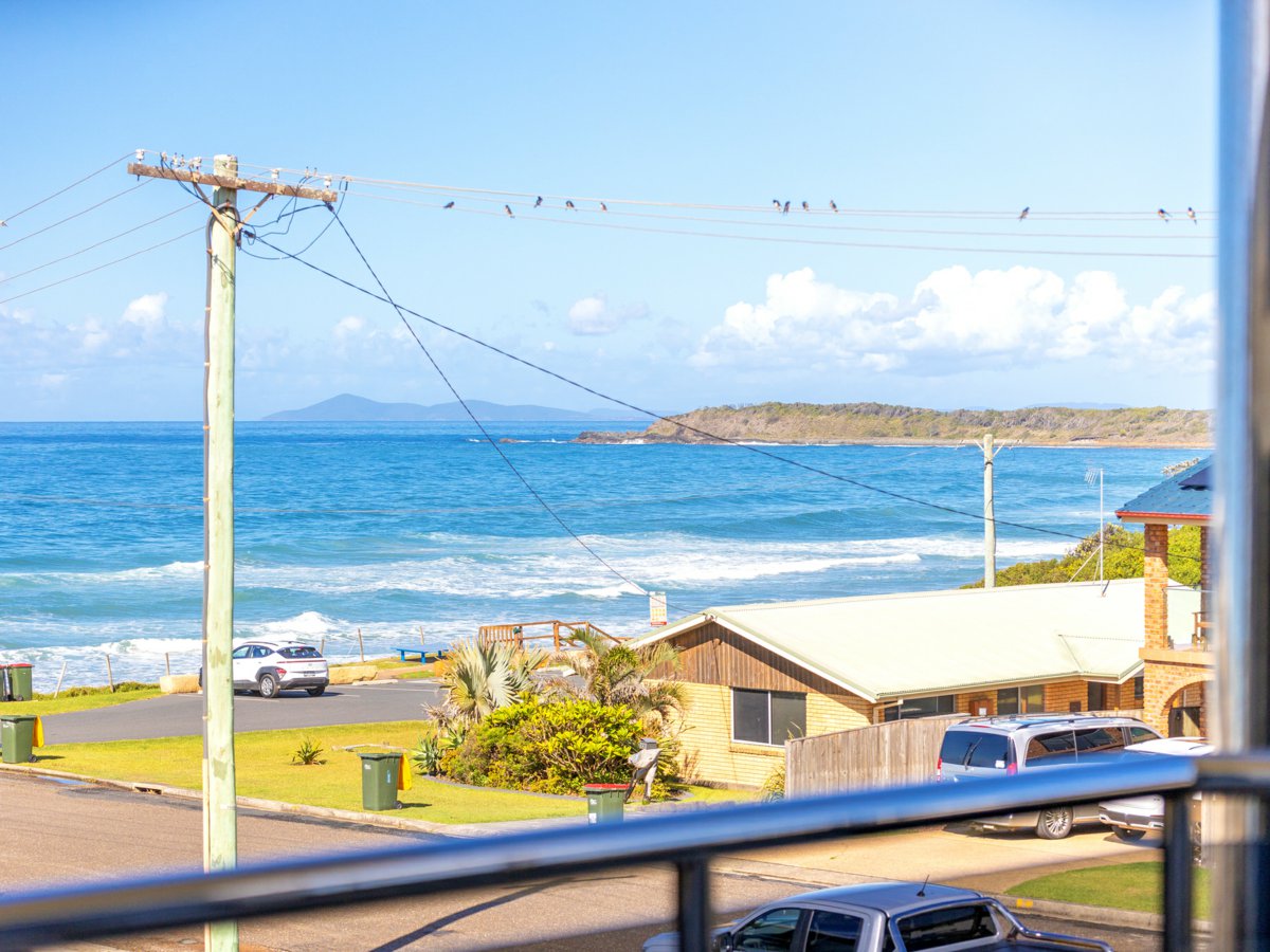 2-bedroom unit at 1/6 Ocean Drive, Wallabi Point, NSW 2430, Mid-Coast, New South Wales