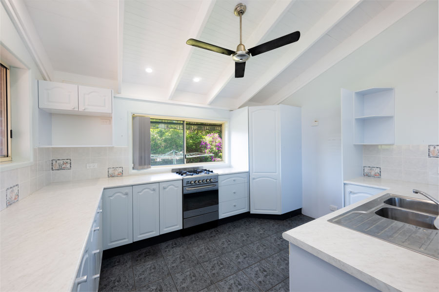 12 Panorama Parade, Safety Beach, NSW 2456 - Image 3