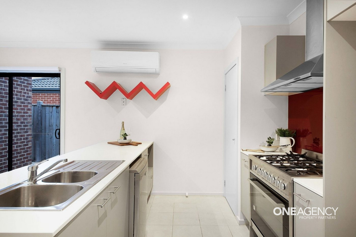 3-bedroom house at 19 Baltic Circuit, Point Cook, VIC 3030, Wyndham, Victoria