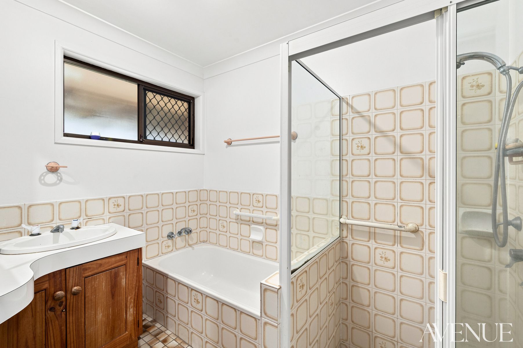 56 Flinders Crescent, Boronia Heights QLD 4124 - Image 9