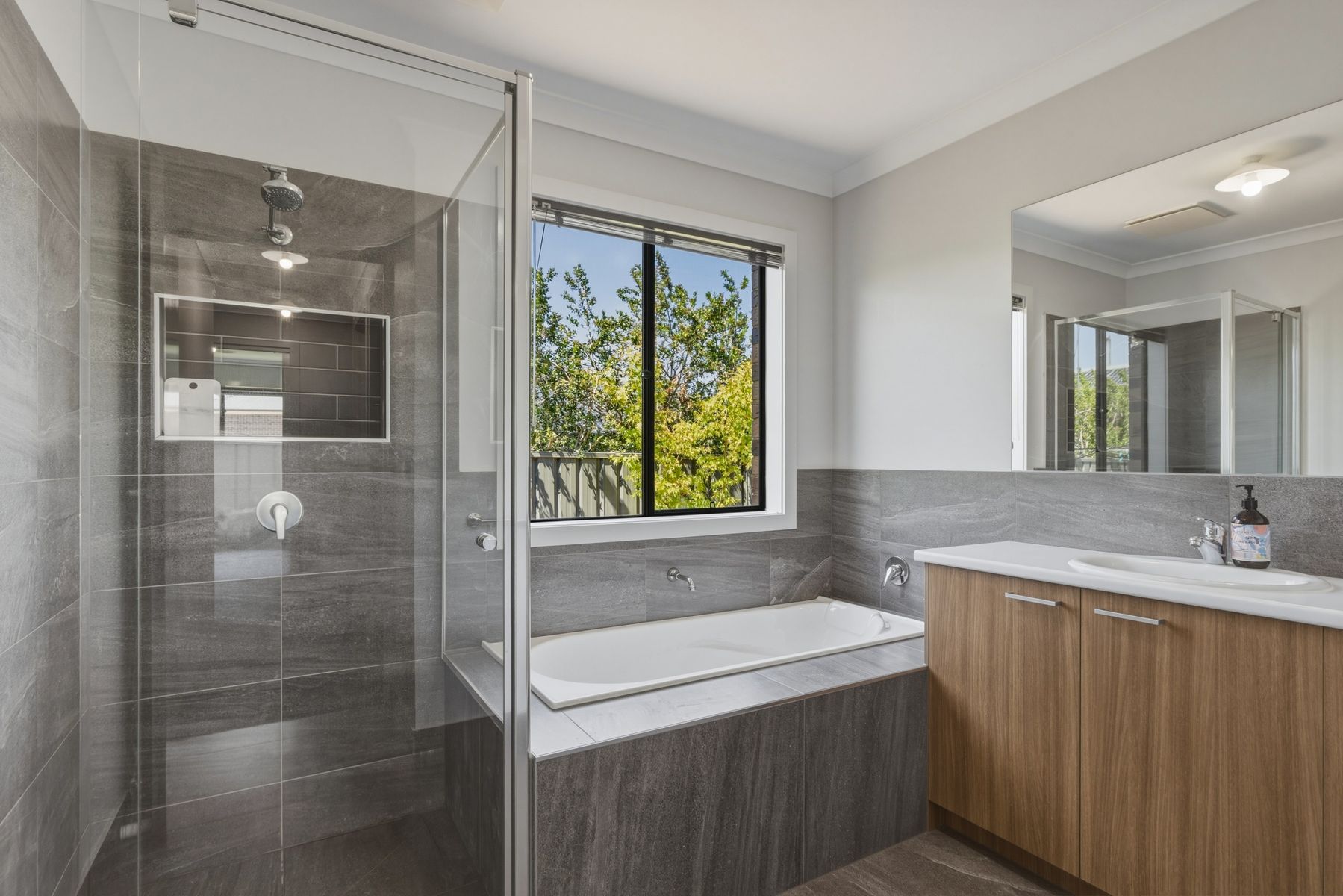 4 Pitt Place, Strathfieldsaye, VIC 3551 - Image 8