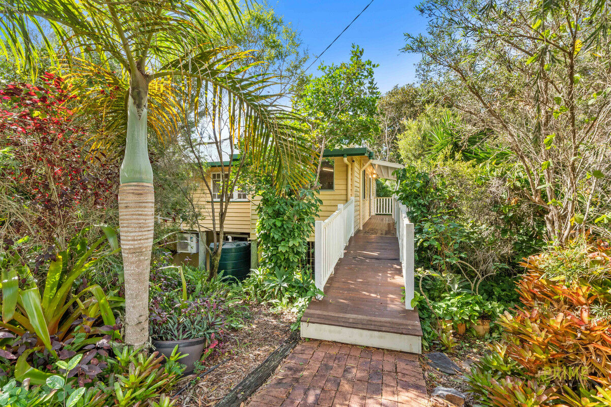 1/111 Castles Road North, Craignish, Qld, 4655 - Image 4