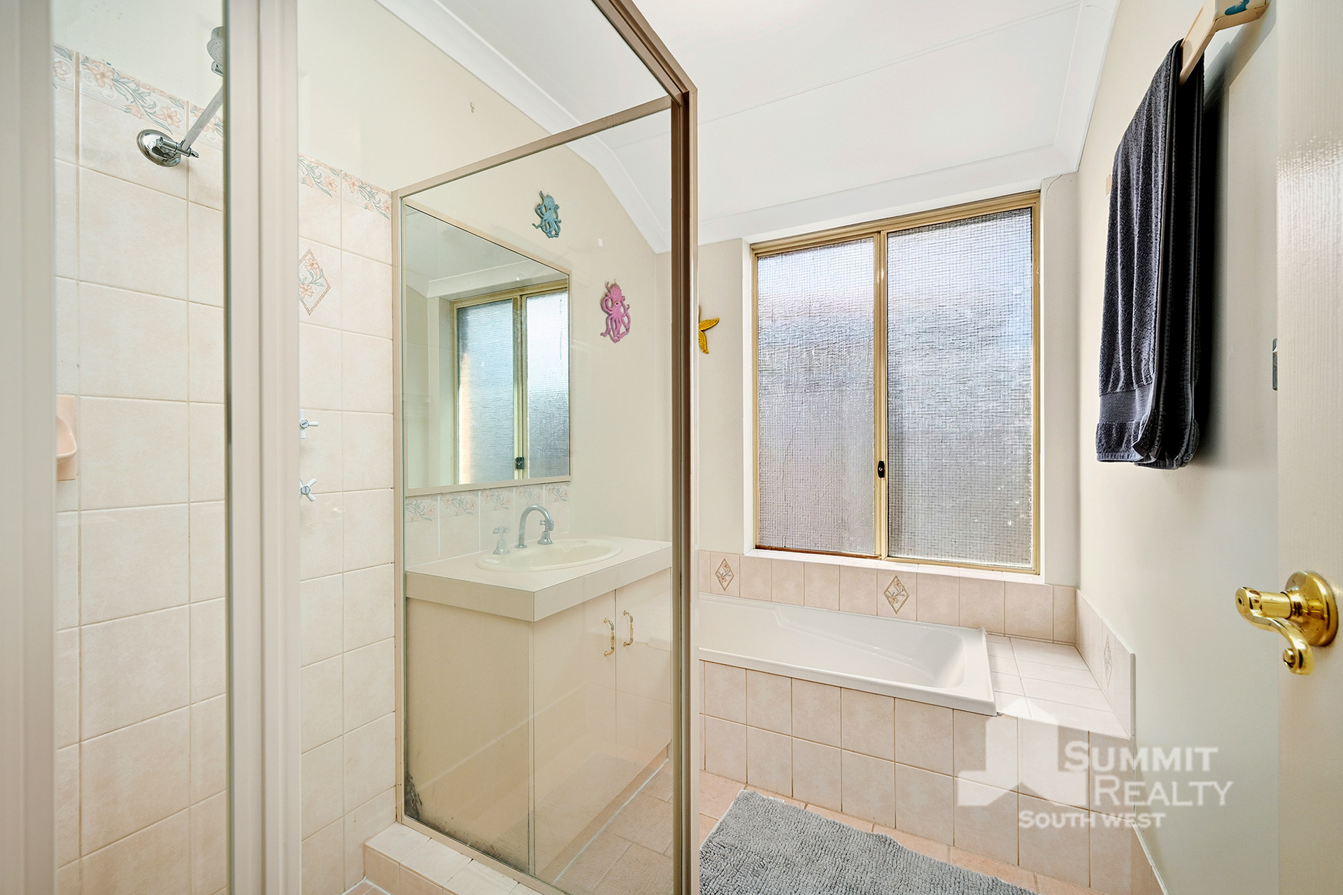 4-bedroom house at 7 CELOSIA WAY, Glen Iris WA 6230, Bunbury, Western Australia