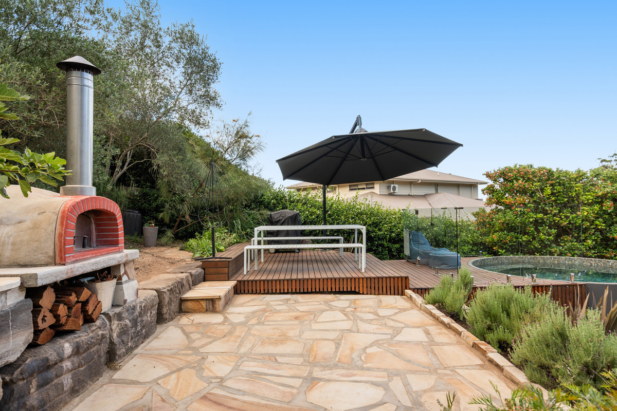 5-bedroom house at 19 COVENTRY COURT, Mount Lofty QLD 4350, Toowoomba, Queensland