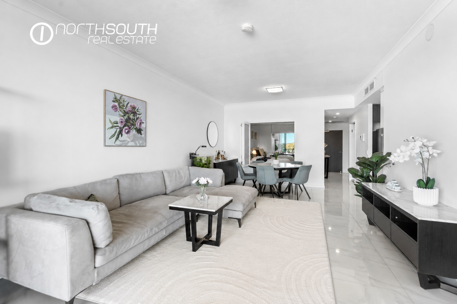 3409/5 Harbour Side Court, Biggera Waters, QLD 4216 - Image 2