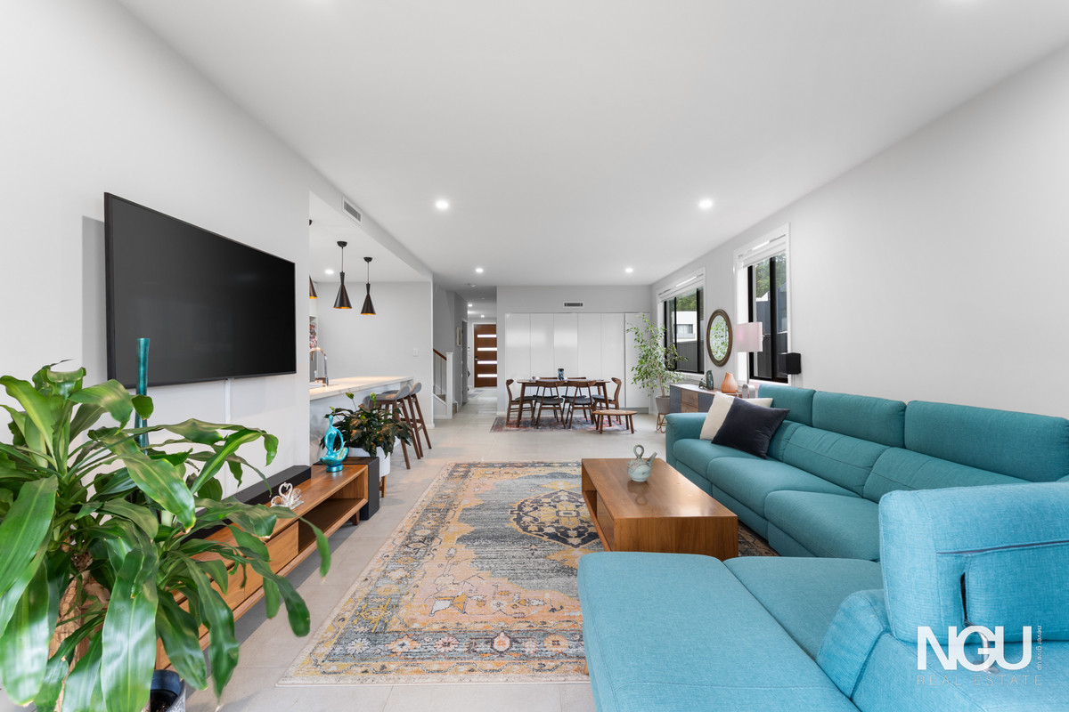 8 Holstein Close, Quakers Hill, NSW 2763 - Image 2