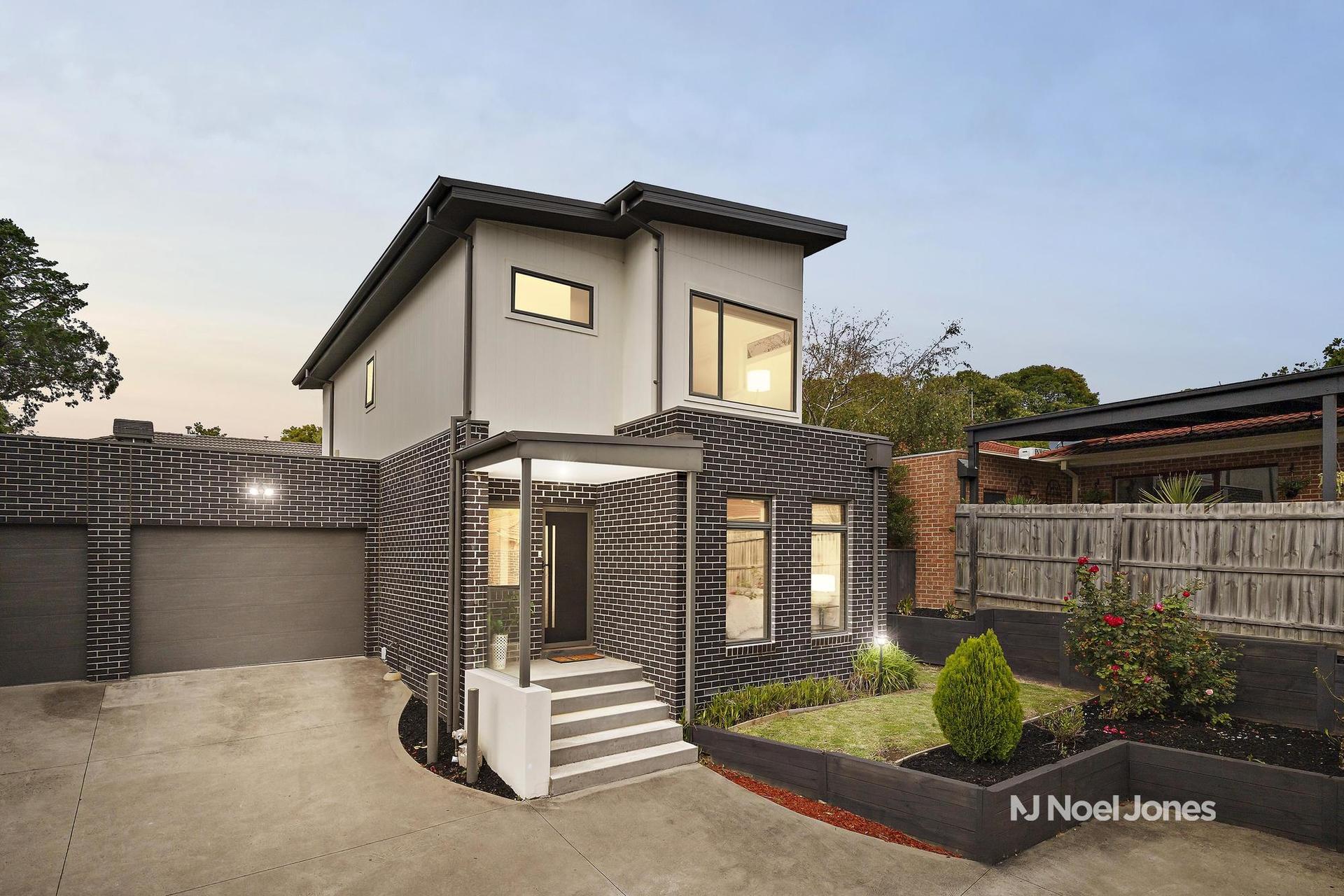 4-bedroom unit at 4 37 DEEP CREEK ROAD, MITCHAM VIC 3132, Whitehorse, Victoria
