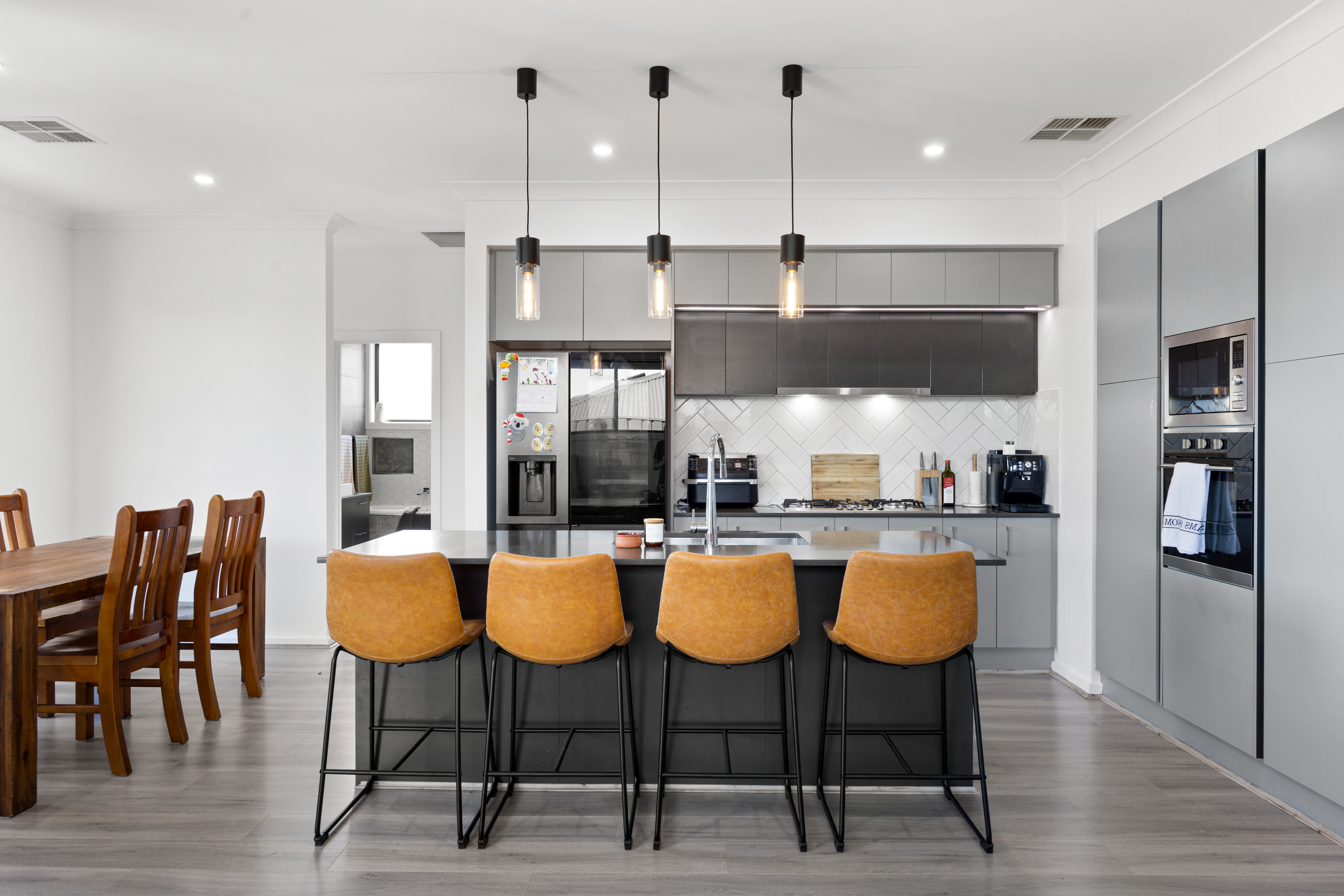 15 AVIS COURT, Valley View SA 5093 - Image 3