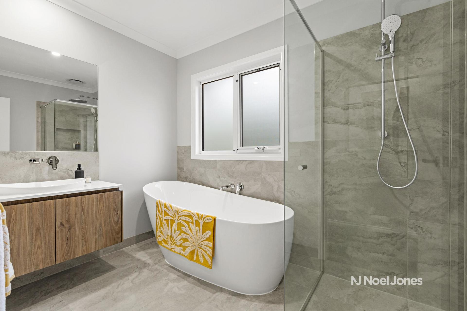 10 DALMOR AVENUE, Mitcham VIC 3132 - Image 6