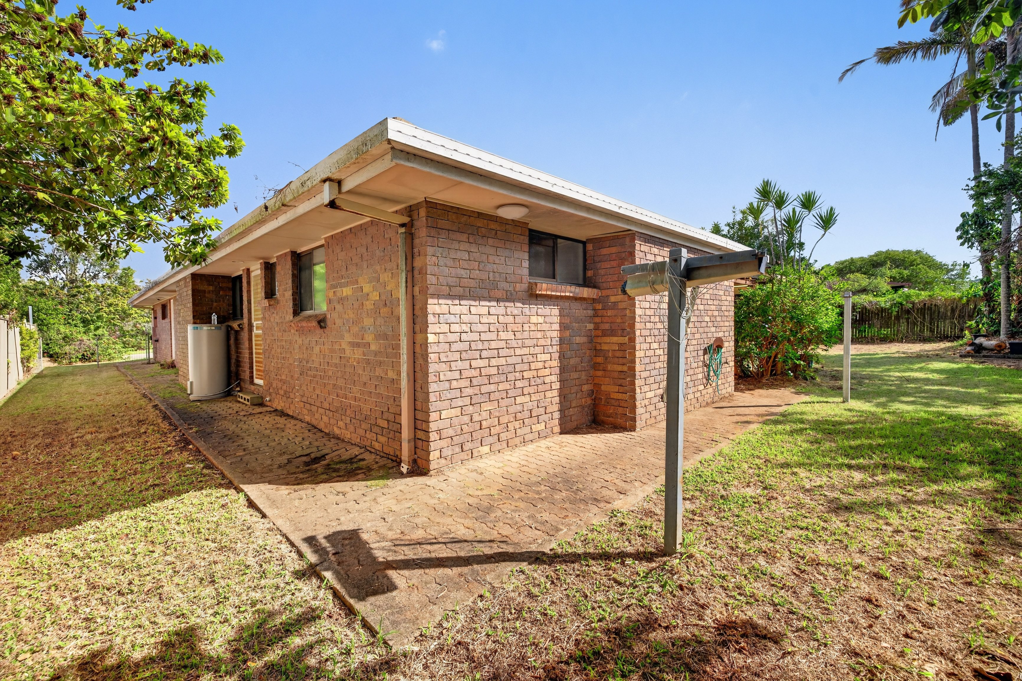 3-bedroom house at 11 Harding Crescent, Cleveland, QLD 4163, Redland, Queensland