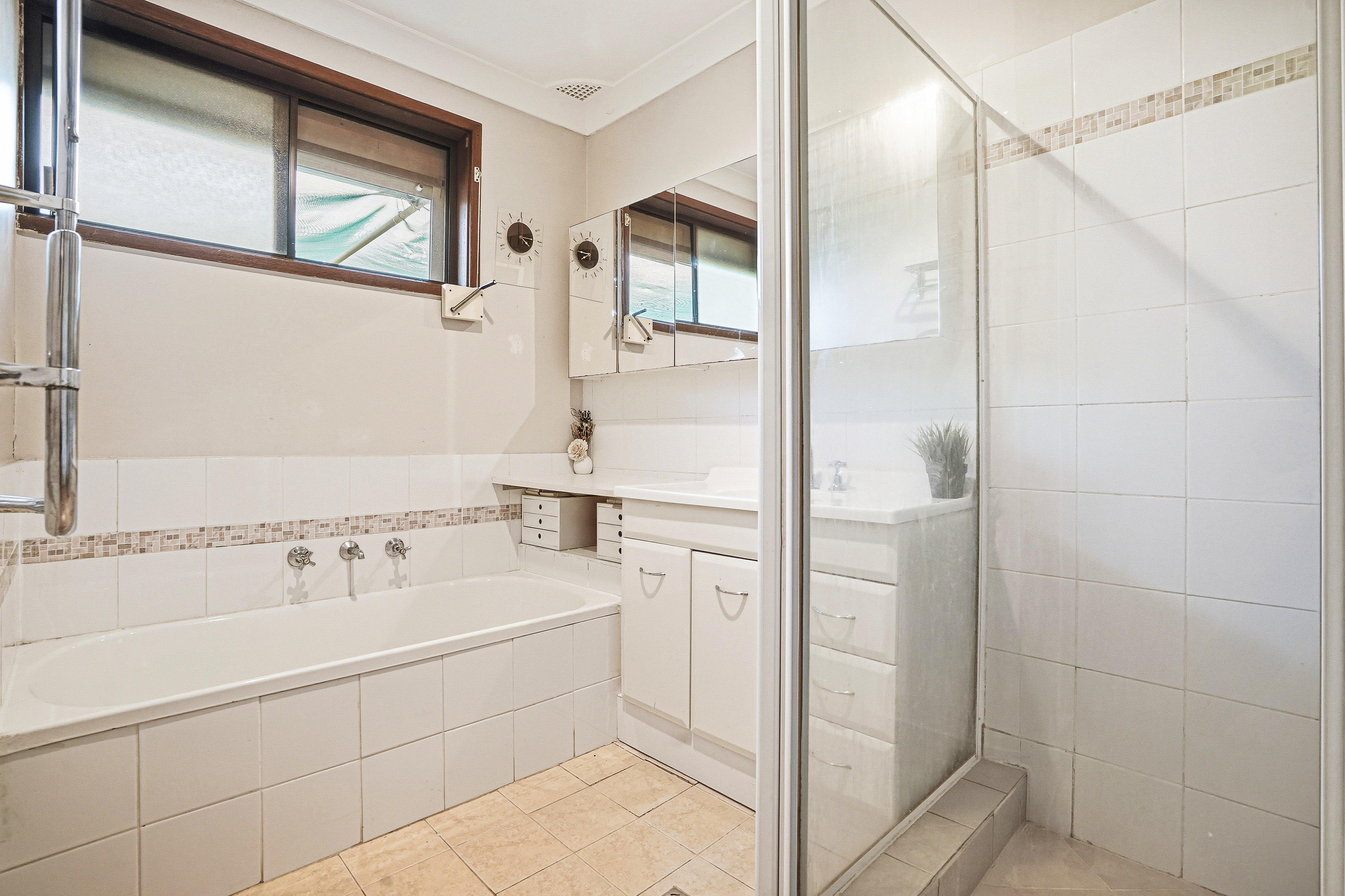 9 Kent Place, Colyton, NSW 2760 - Image 6
