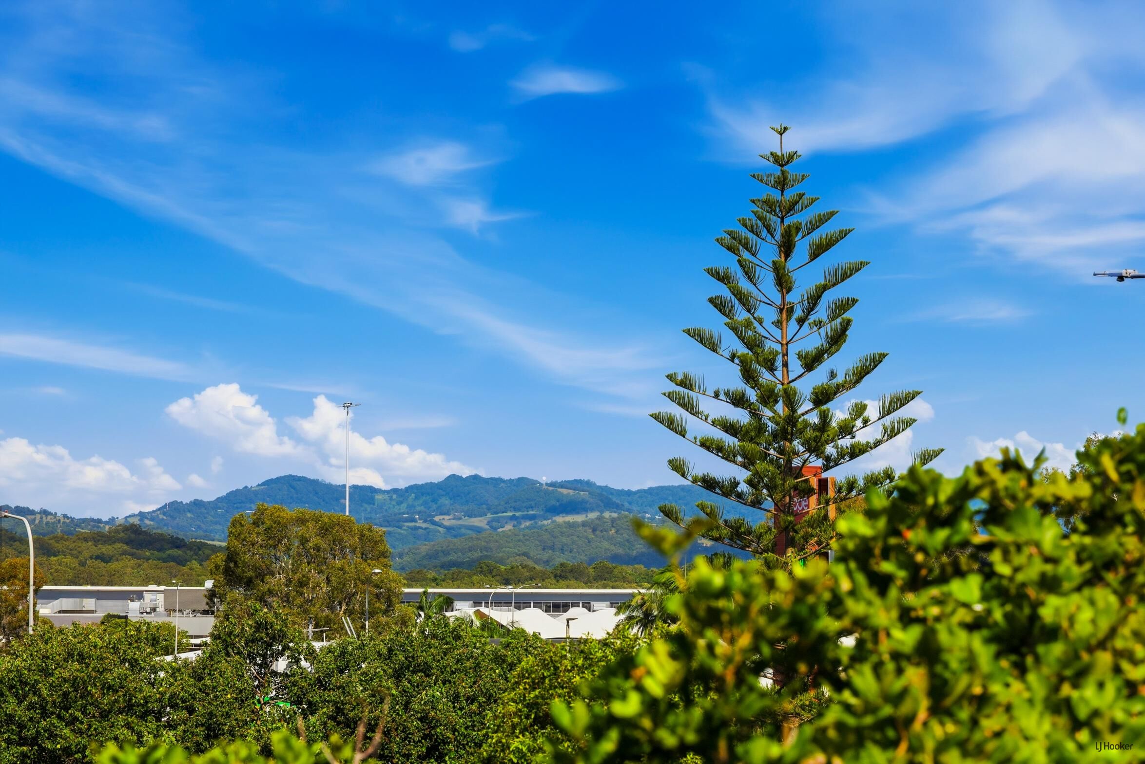 14 111-113 GOLDEN FOUR DRIVE, BILINGA QLD 4225 - Image 4