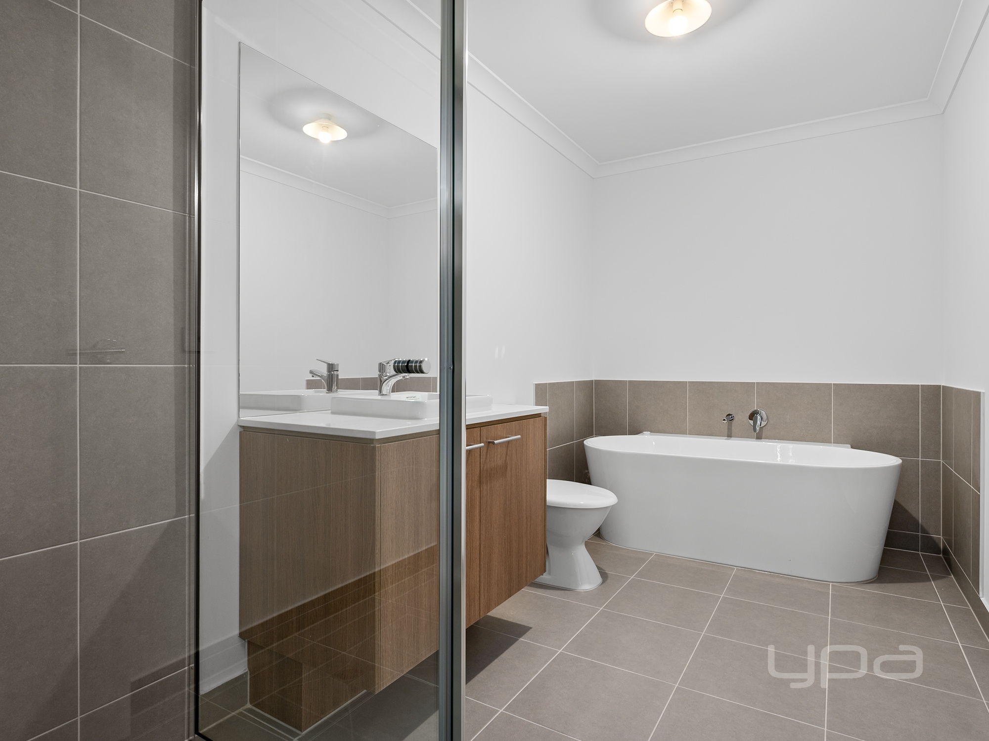 4 Kirner Road, Melton South, Vic, 3338 - Image 5