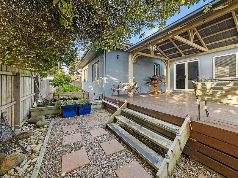 17 Lyndoch Avenue, Warrnambool, VIC 3280 - Image 9