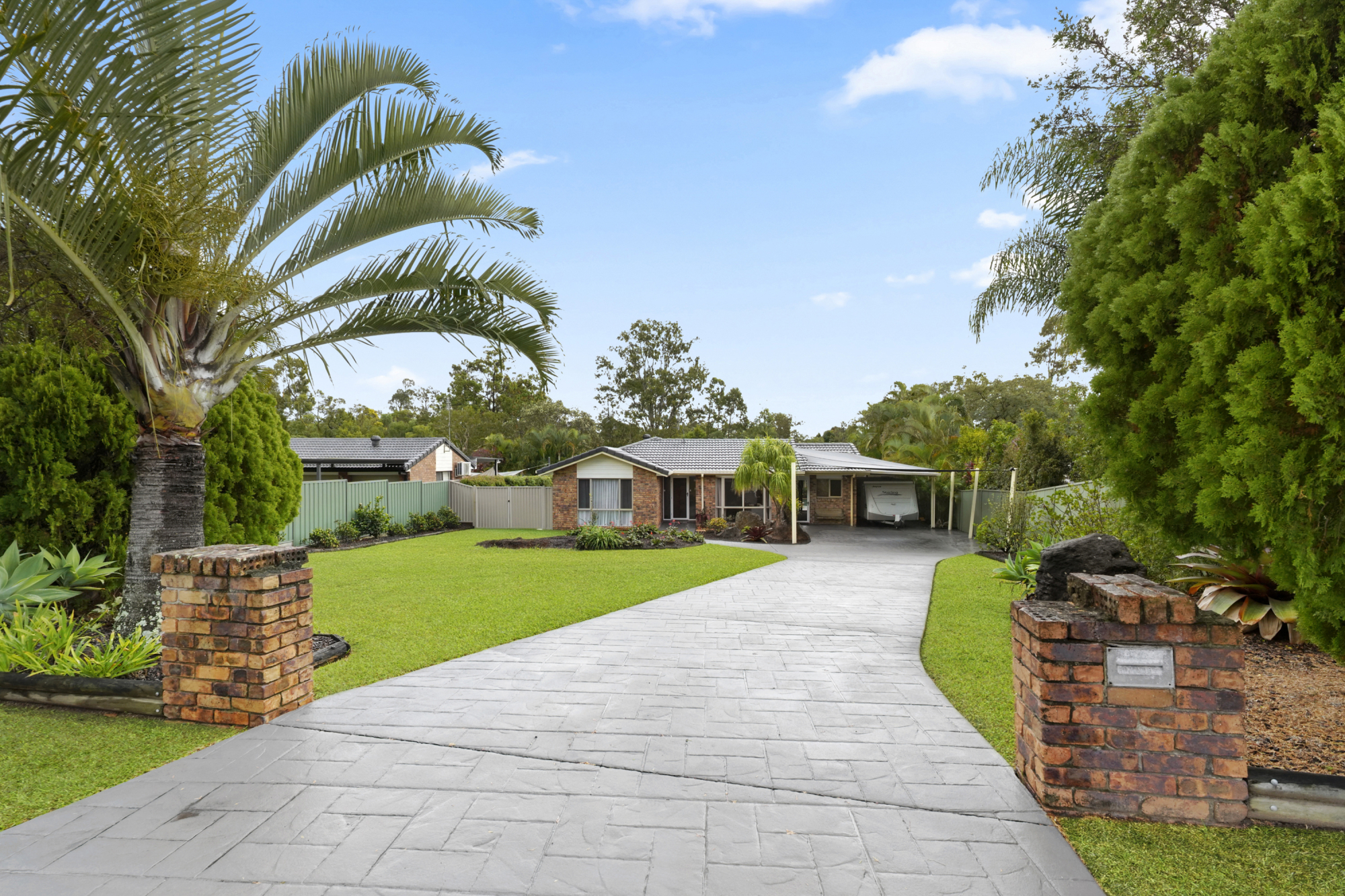 17 NEVADA PLACE, Oxenford QLD 4210 - Image 2