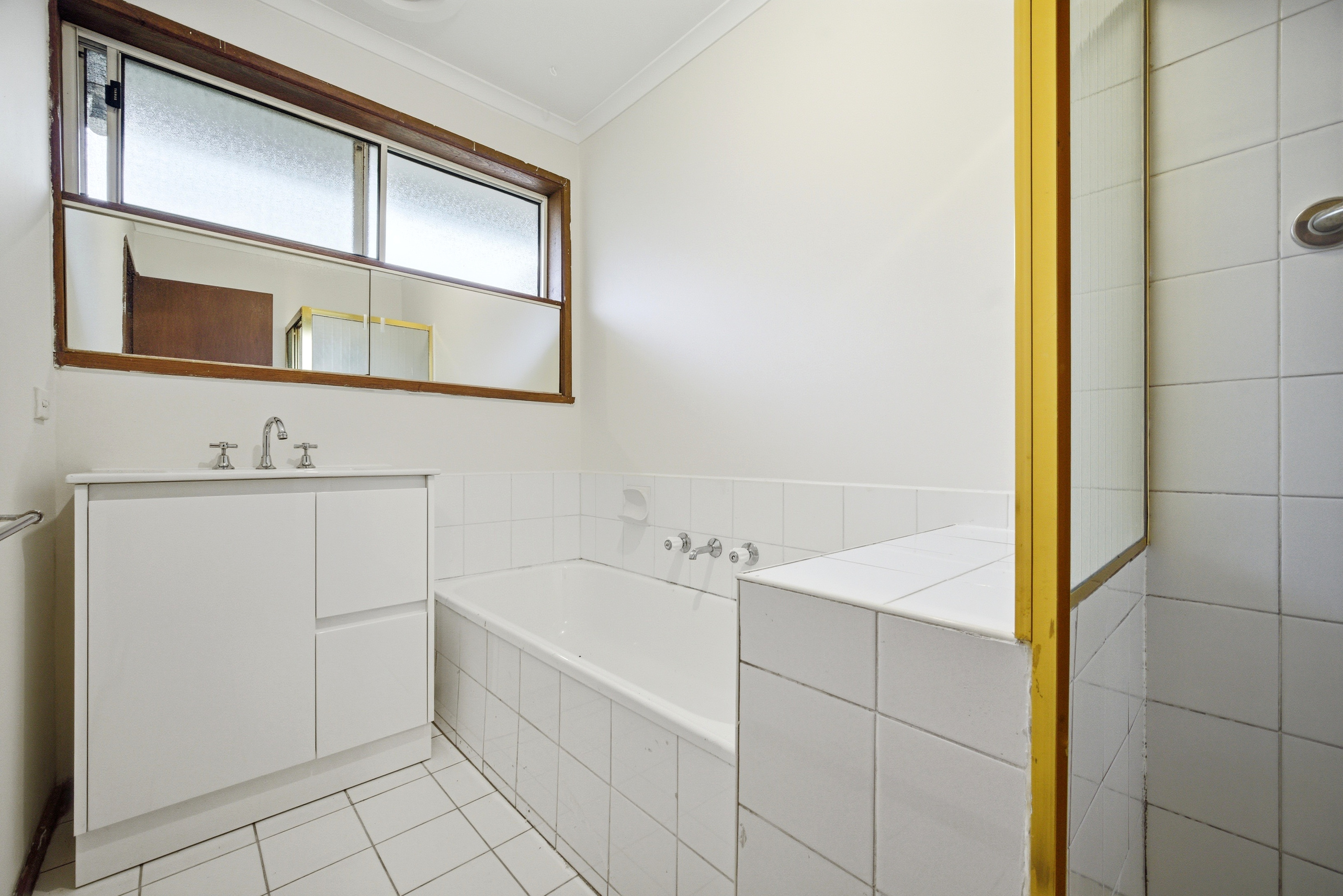 2-bedroom unit at UNIT 1 11-13 DEARING AVENUE, Cranbourne VIC 3977, Casey, Victoria